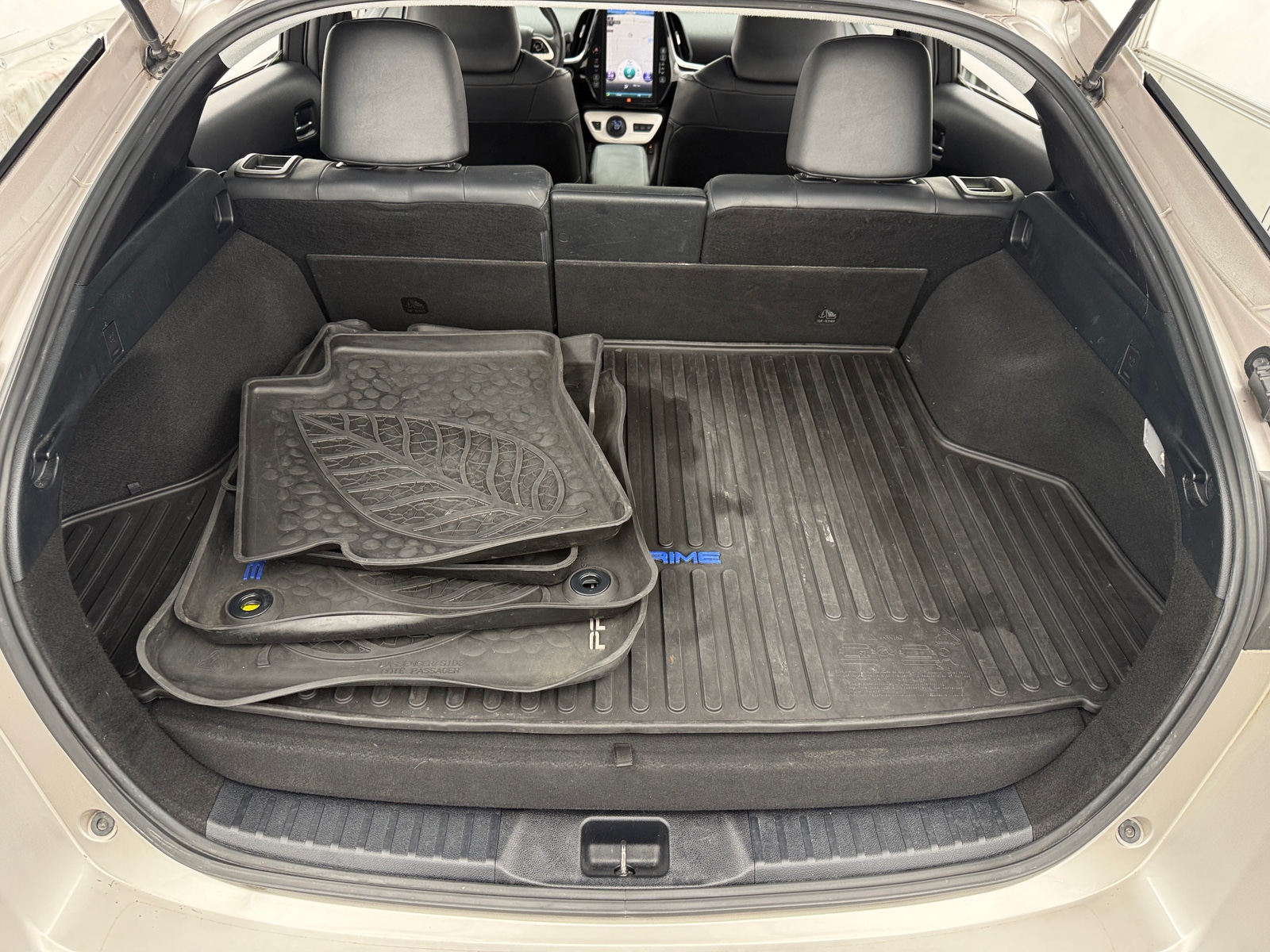 Thumbnail: 2018 Toyota Prius Prime - 6