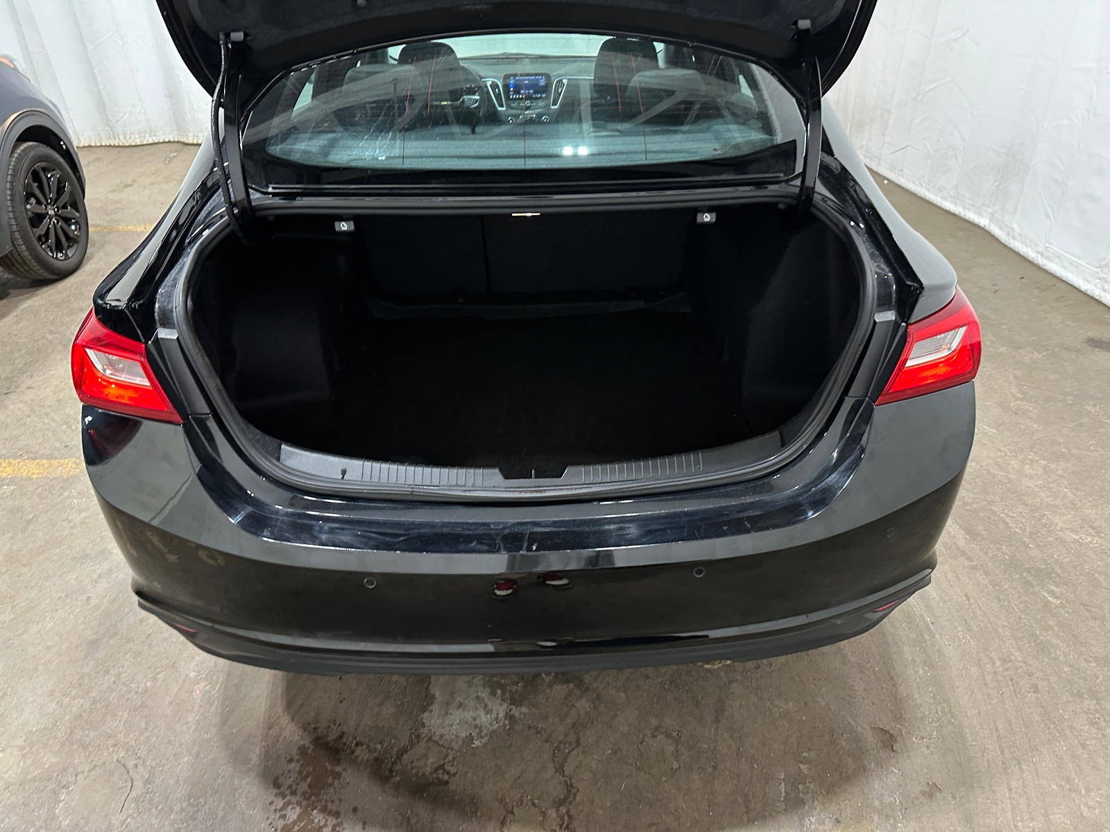 Thumbnail: 2024 Chevrolet Malibu - 7