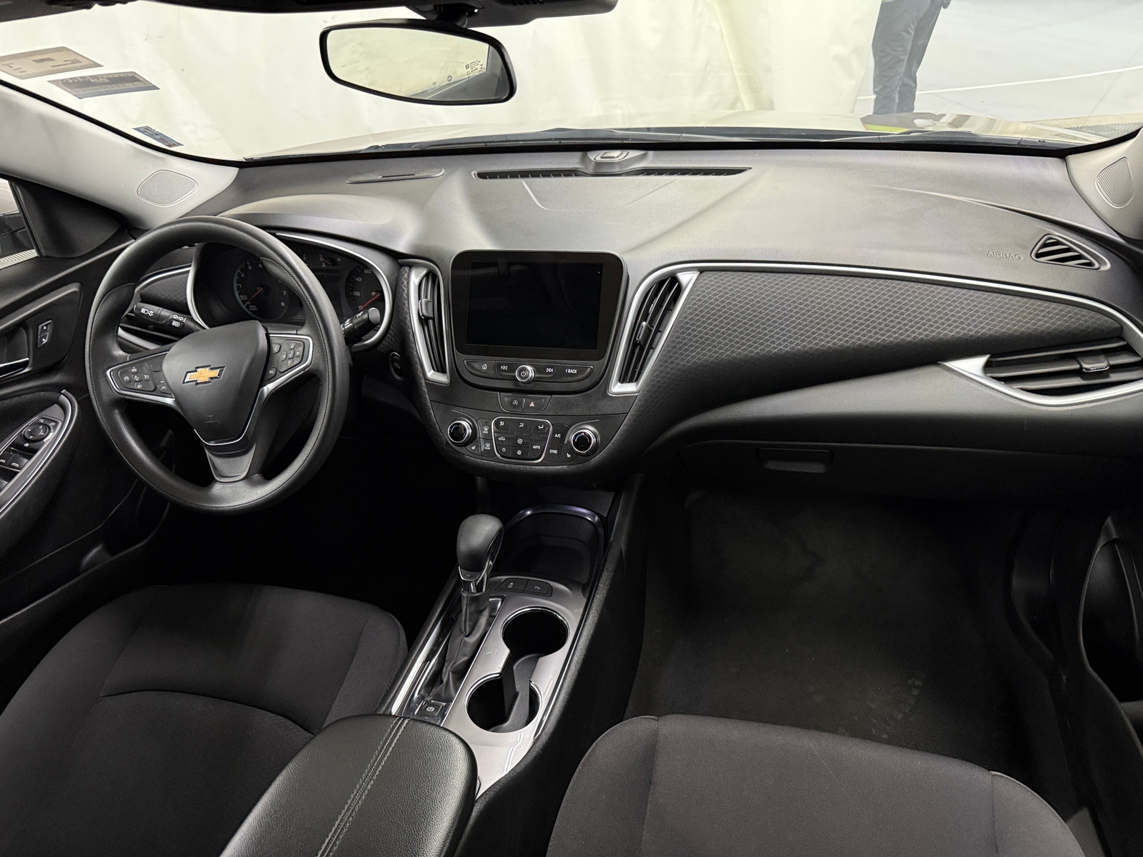 Thumbnail: 2024 Chevrolet Malibu - 3