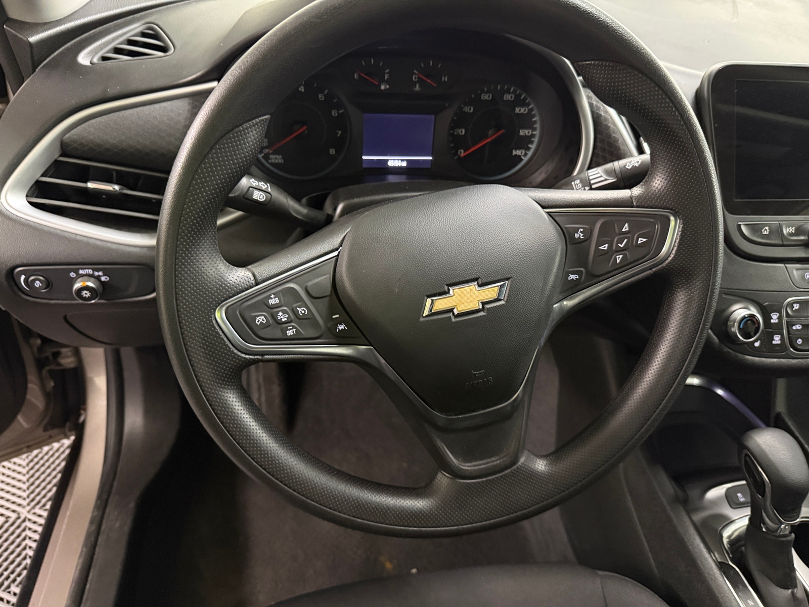 Thumbnail: 2024 Chevrolet Malibu - 5