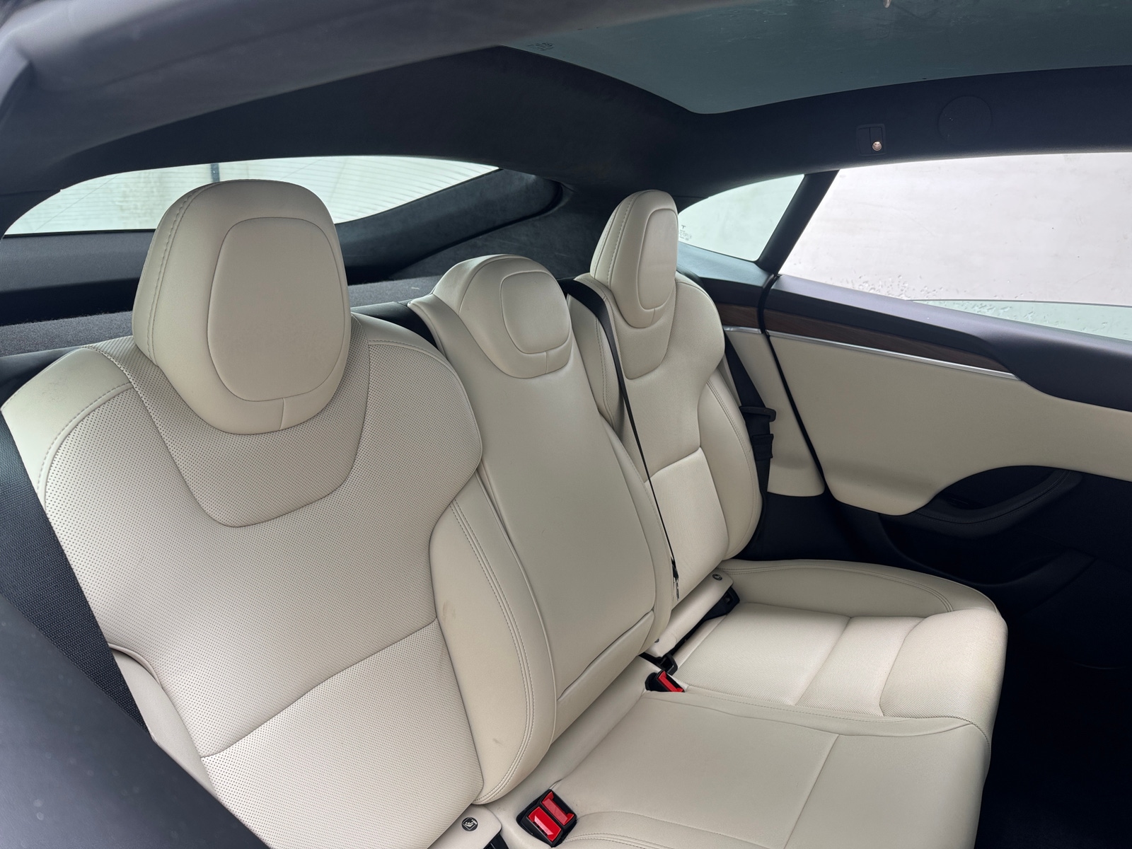 Thumbnail: 2023 Tesla Model S - 5