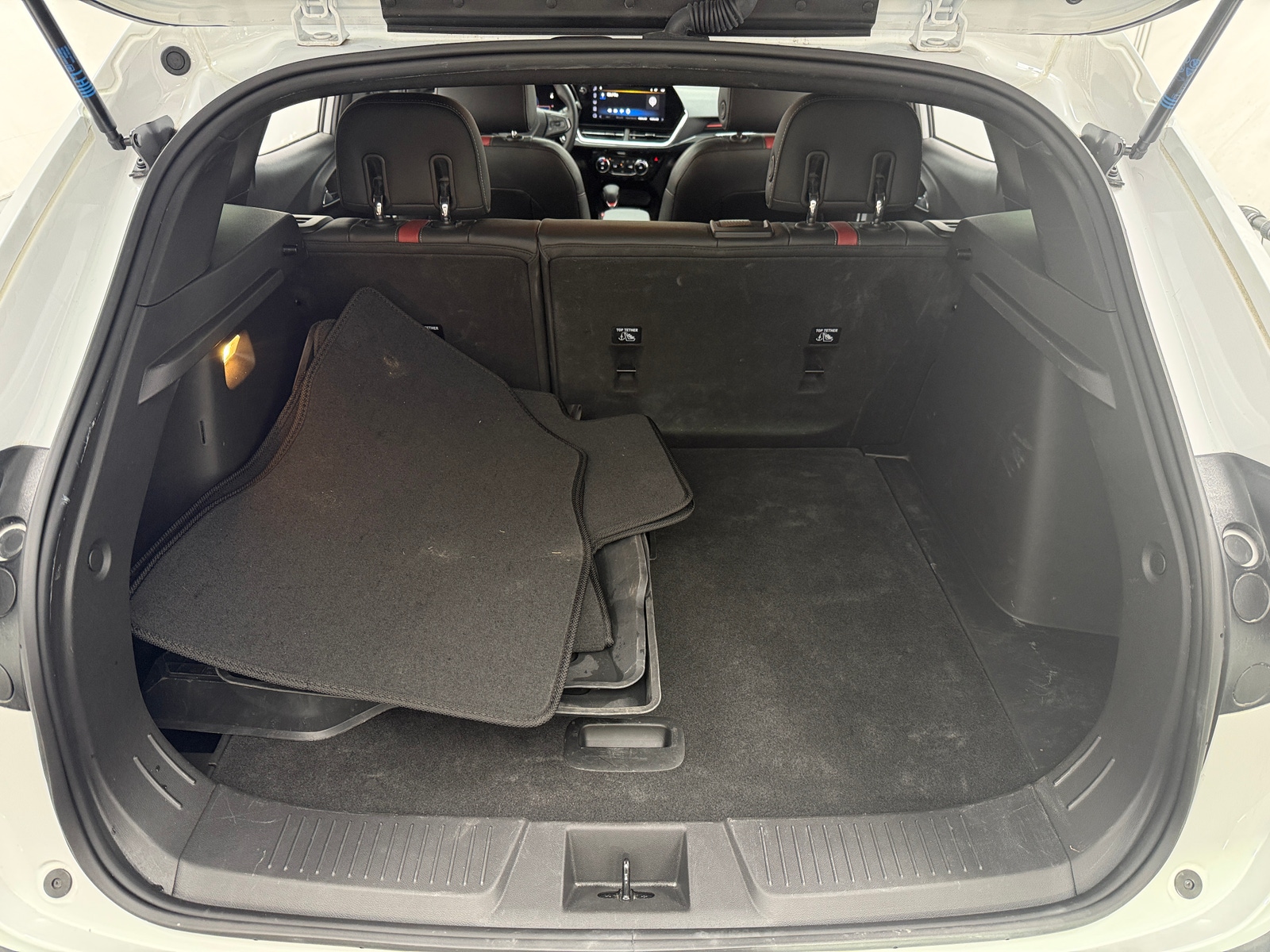 Thumbnail: 2025 Chevrolet Trax - 6