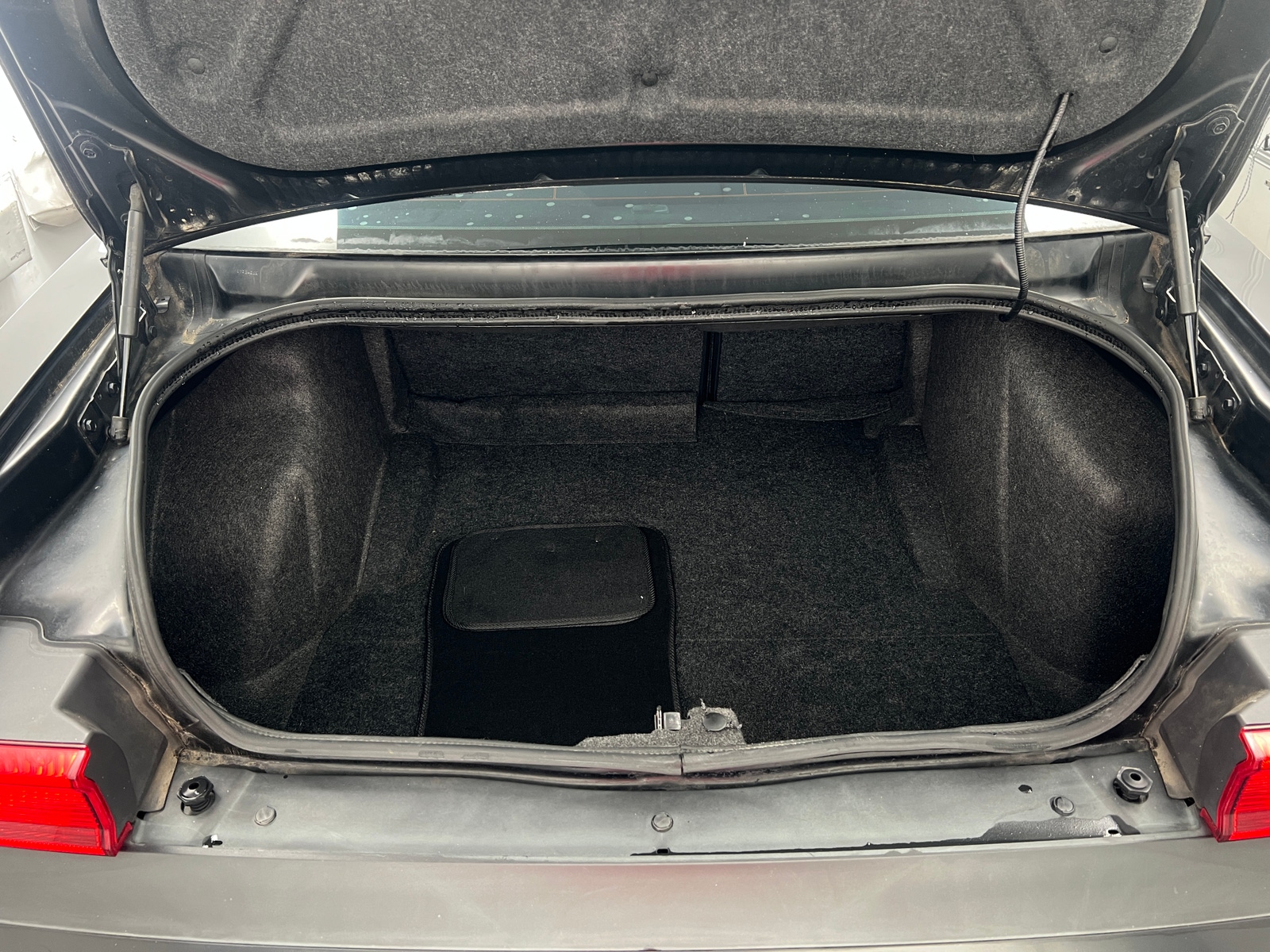 Thumbnail: 2014 Dodge Challenger - 5