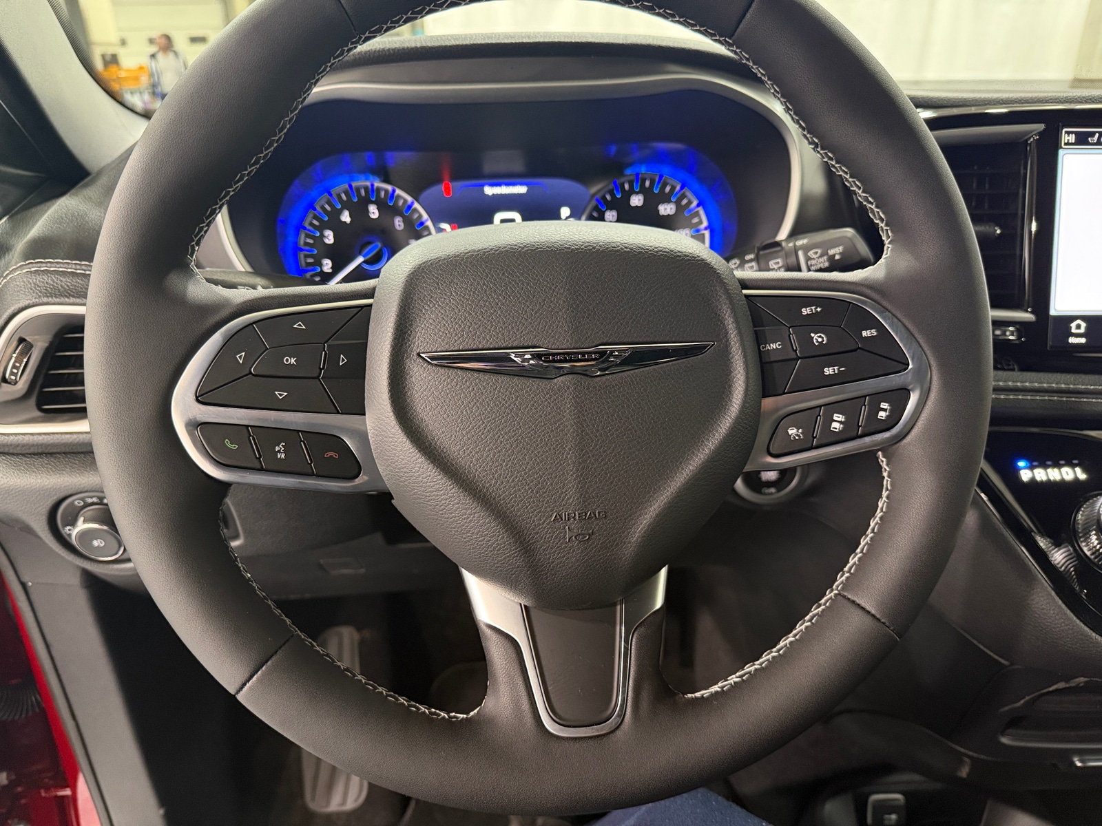 Thumbnail: 2026 Chrysler Pacifica - 5