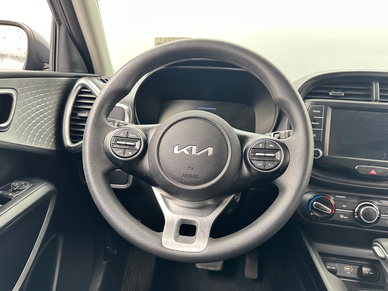 Thumbnail: 2023 Kia Soul - 5