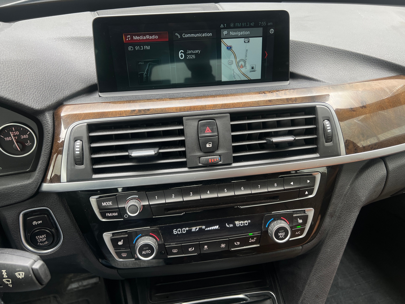 Thumbnail: 2017 BMW 3 Series - 3