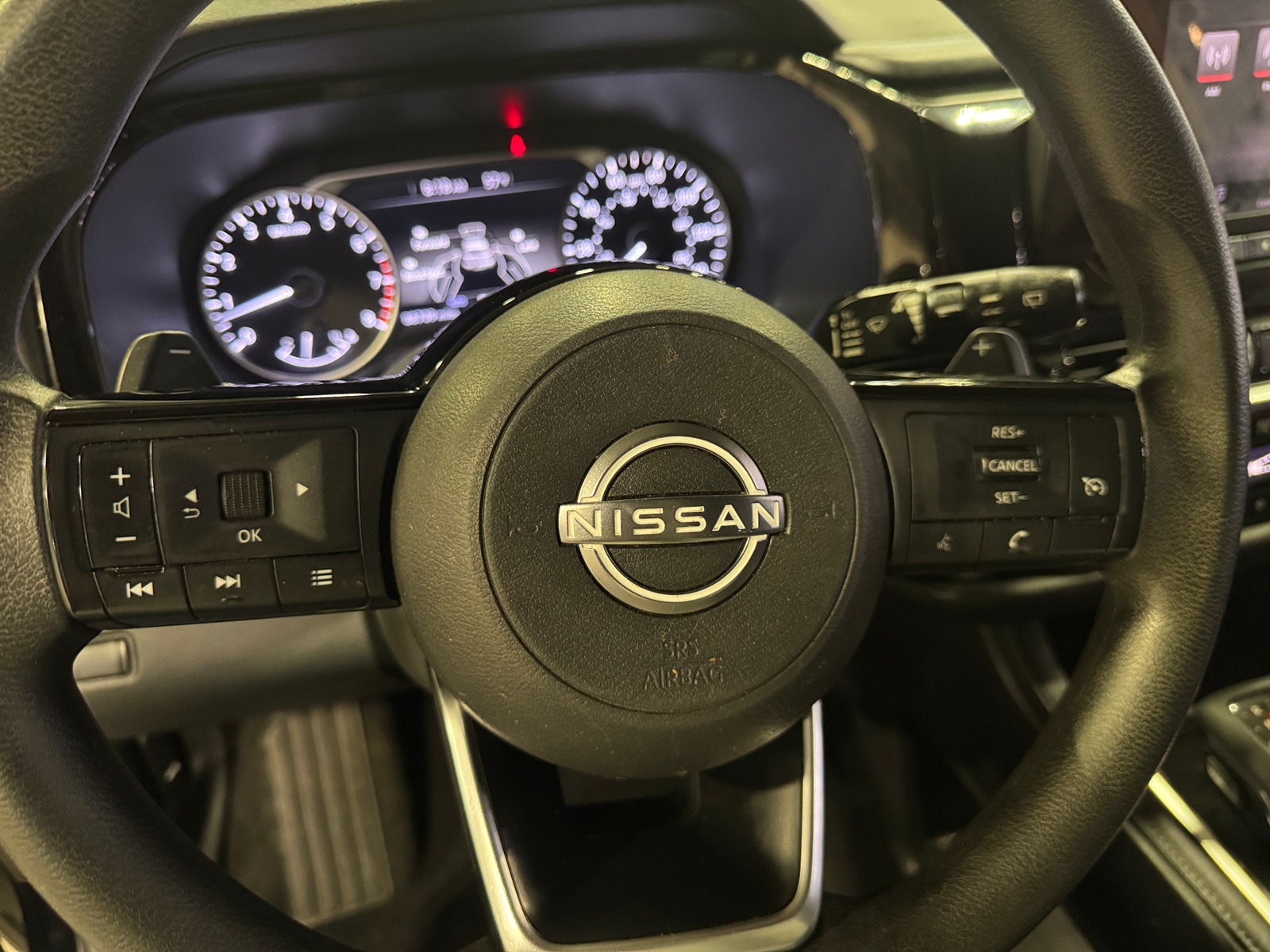 Thumbnail: 2022 Nissan Pathfinder - 5