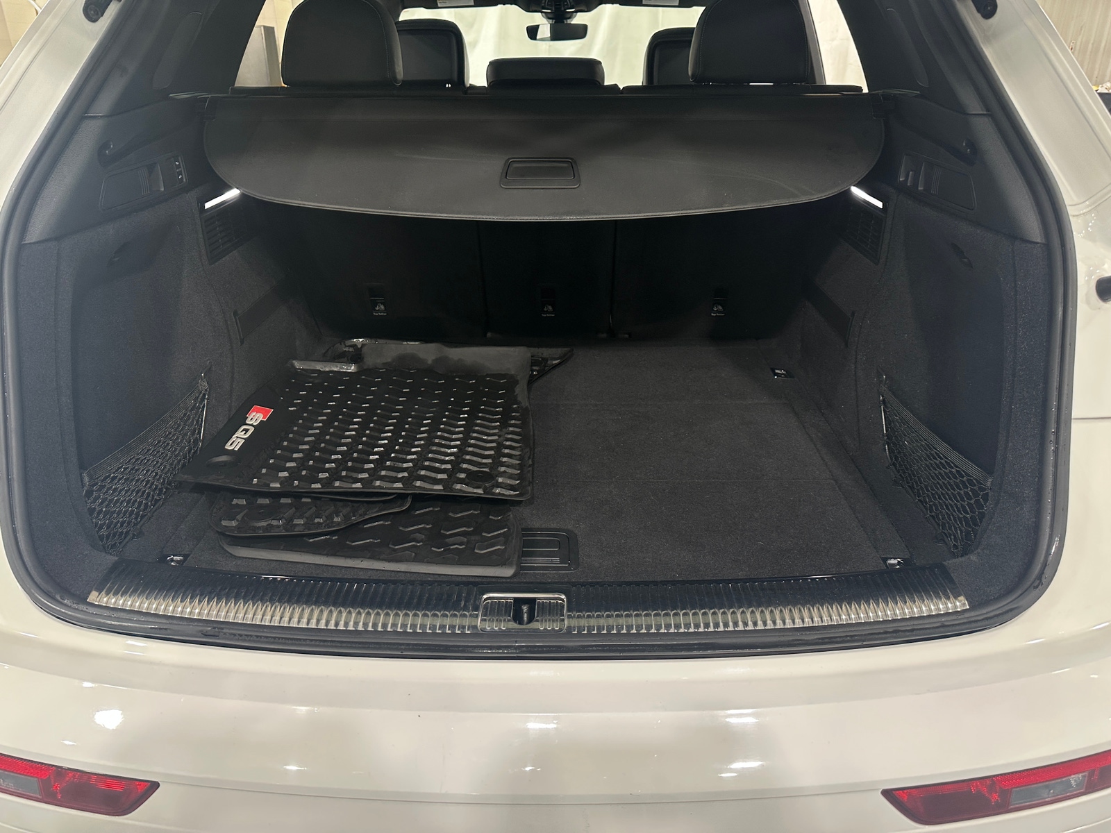 Thumbnail: 2018 Audi SQ5 - 6