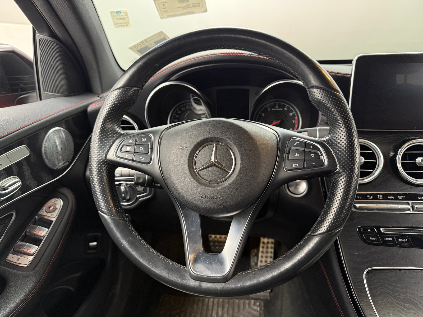 Thumbnail: 2017 Mercedes-Benz GLC - 4