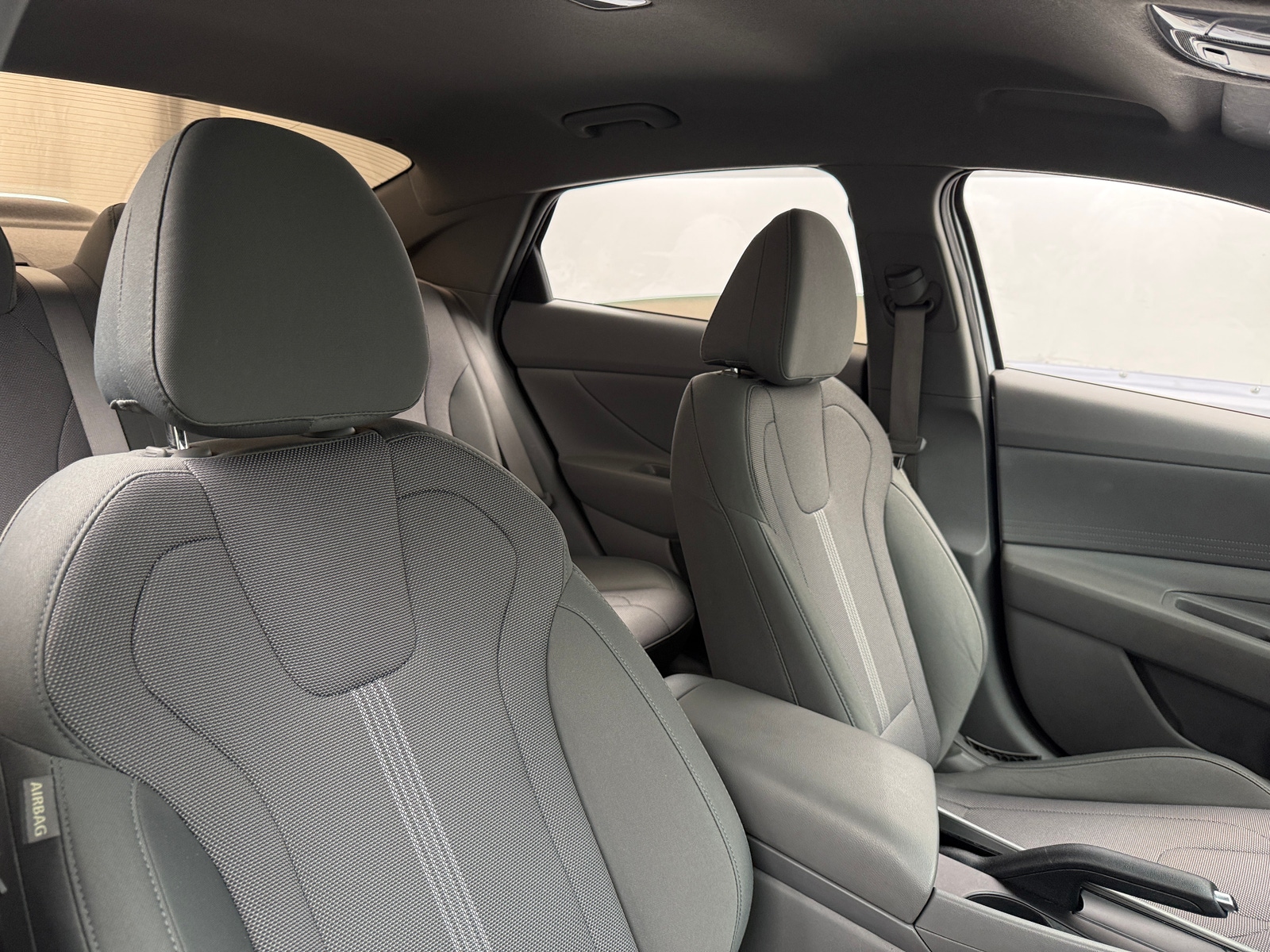 Thumbnail: 2022 Hyundai Elantra - 2