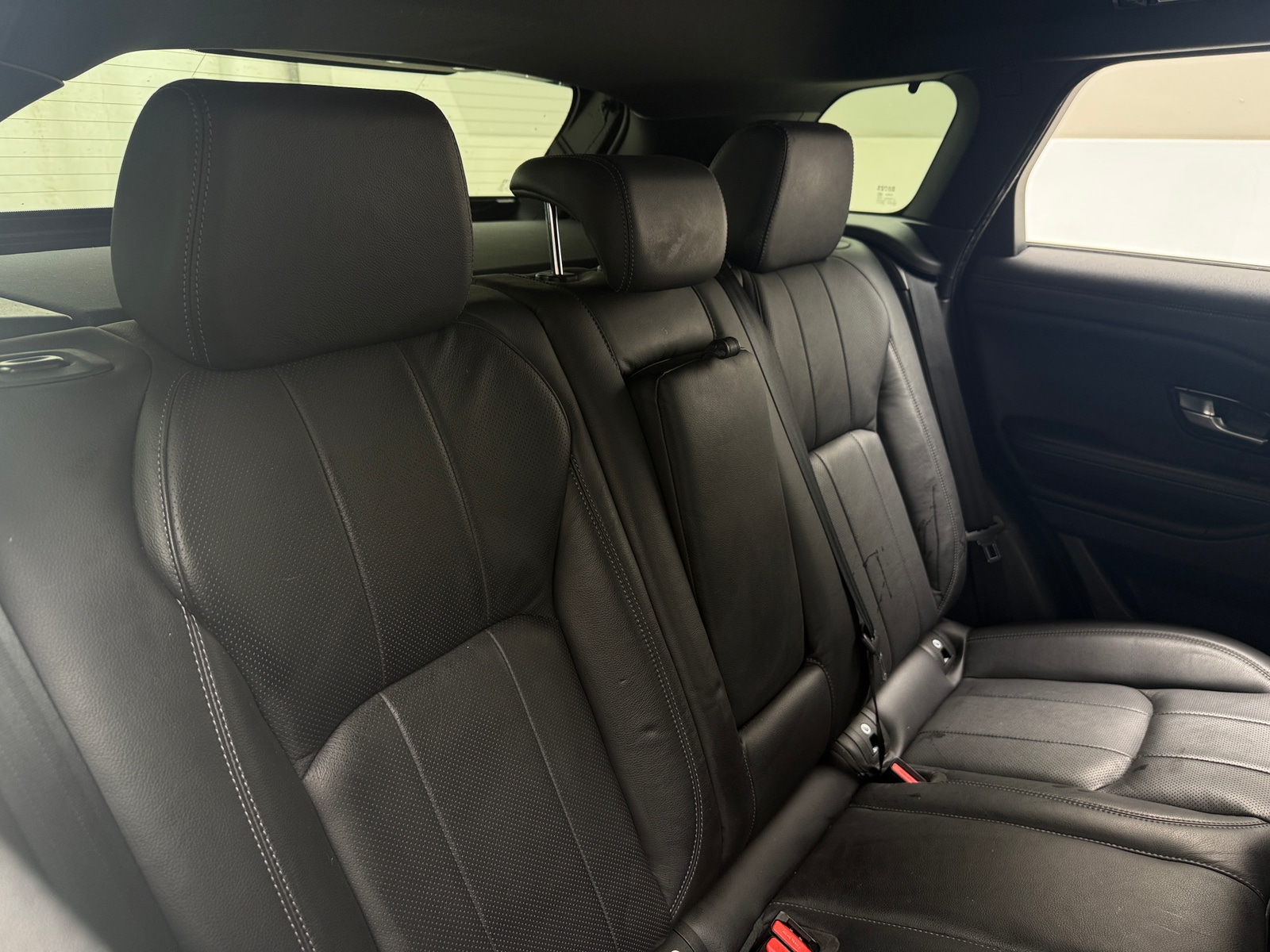 Thumbnail: 2019 Land Rover Range Rover Evoque - 5