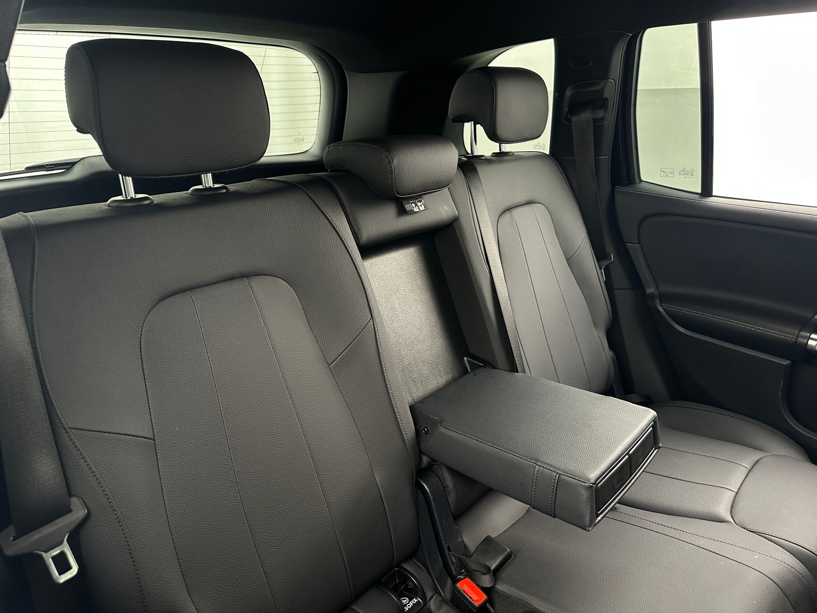 Thumbnail: 2025 Mercedes-Benz GLB - 5