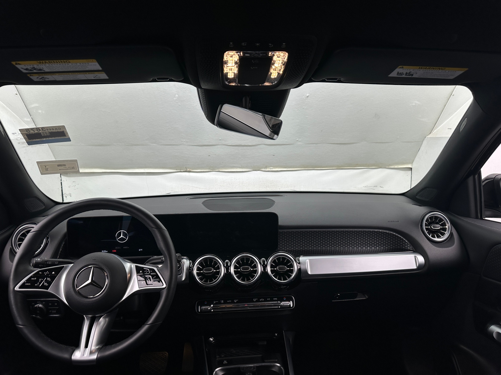 Thumbnail: 2025 Mercedes-Benz GLB - 2