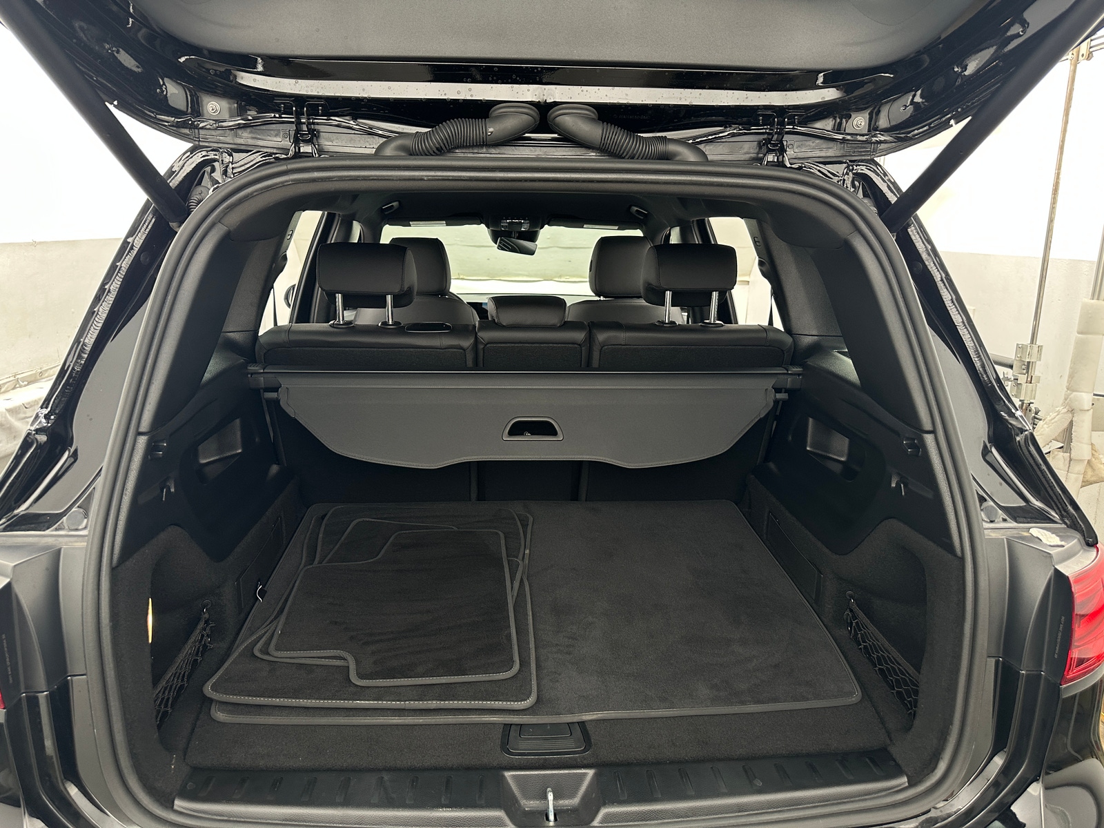 Thumbnail: 2025 Mercedes-Benz GLB - 6