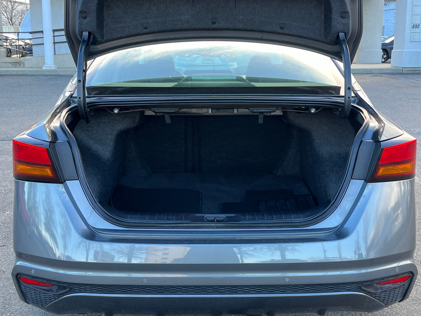 Thumbnail: 2025 Nissan Altima - 5