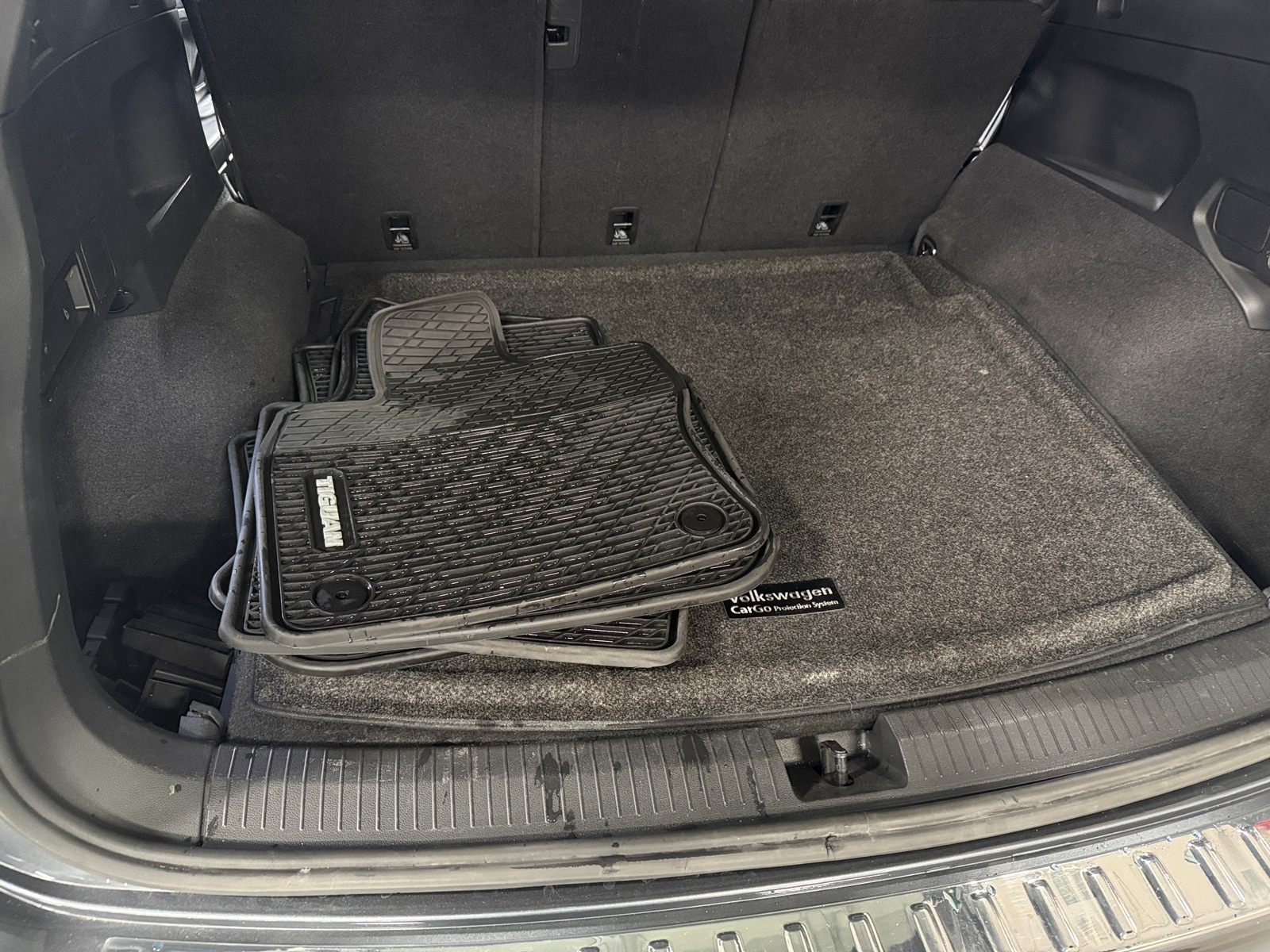 Thumbnail: 2022 Volkswagen Tiguan - 6