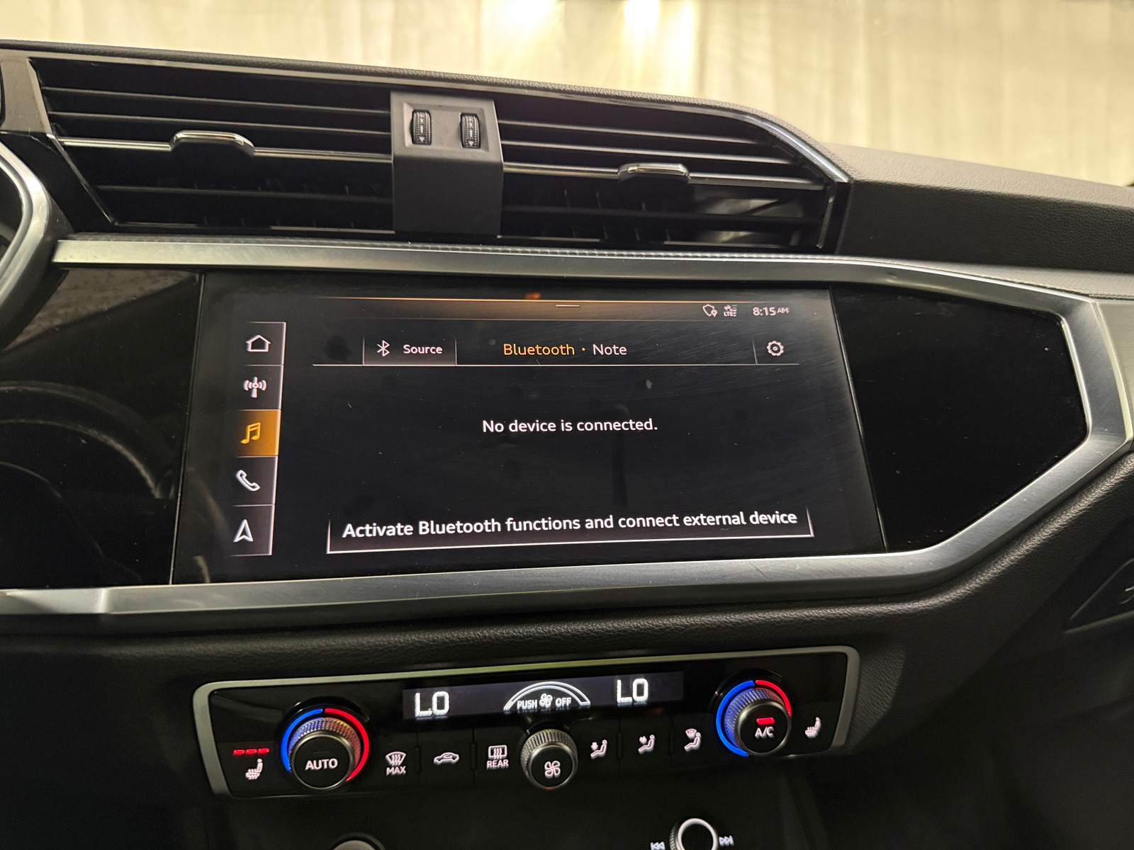 Thumbnail: 2020 Audi Q3 - 3