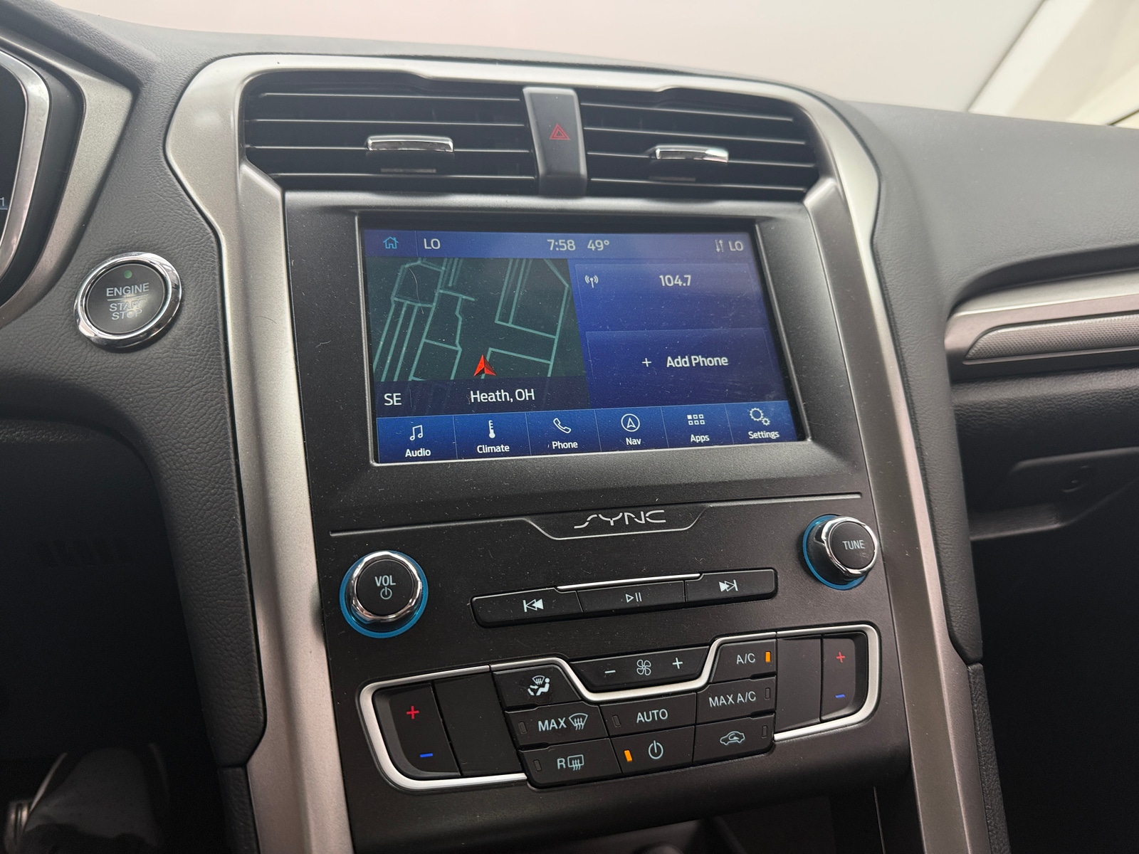 Thumbnail: 2020 Ford Fusion - 4