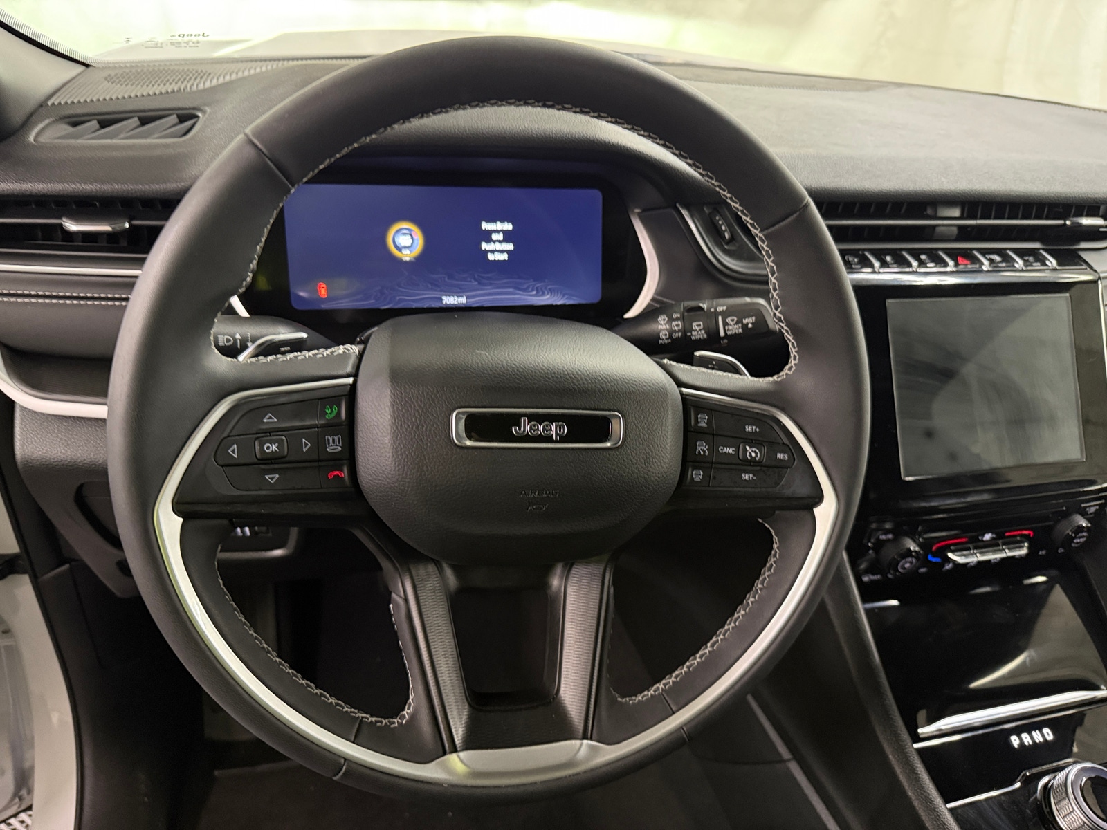 Thumbnail: 2024 Jeep Grand Cherokee - 5