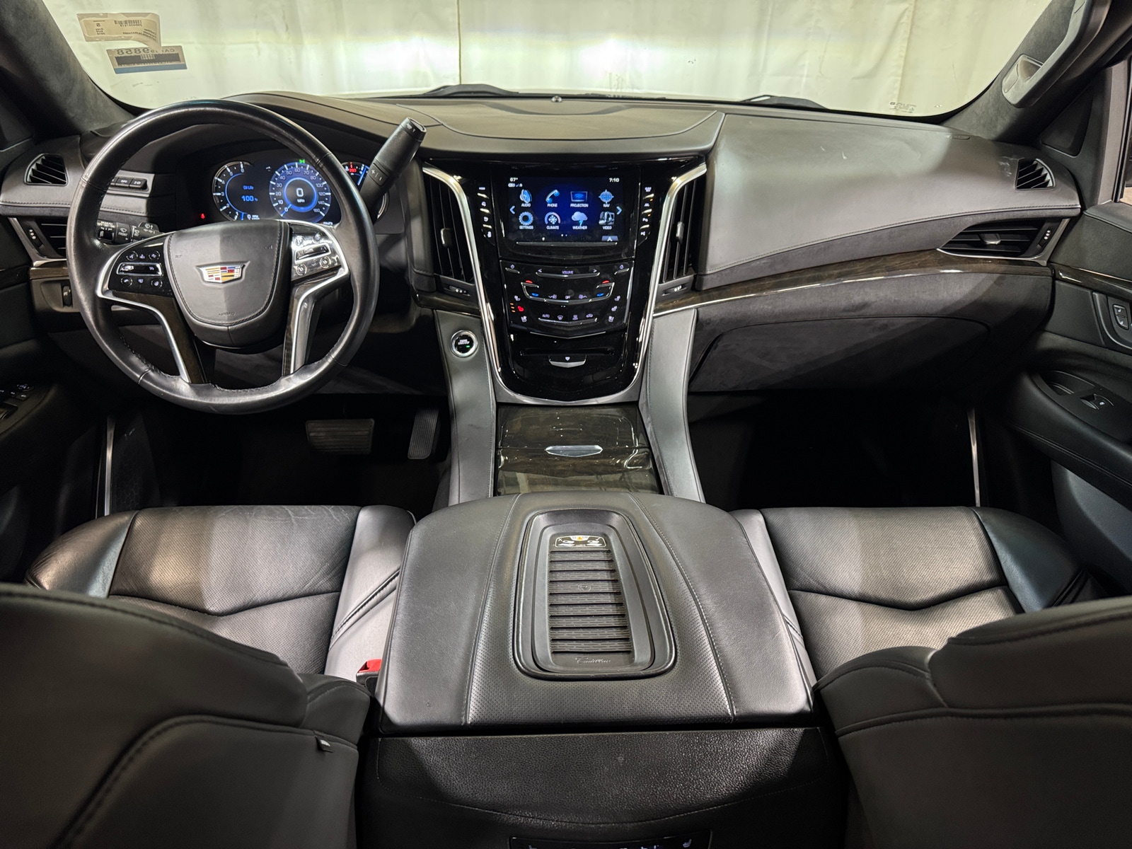 Thumbnail: 2018 Cadillac Escalade - 2