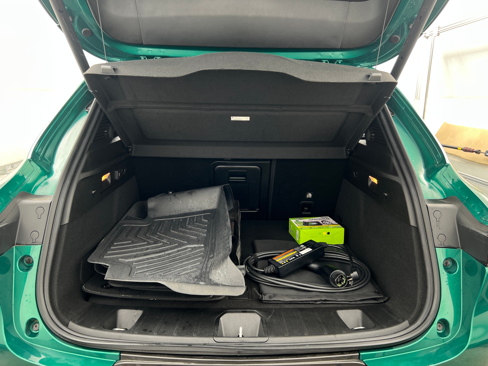 Thumbnail: 2024 Alfa Romeo Tonale - 6