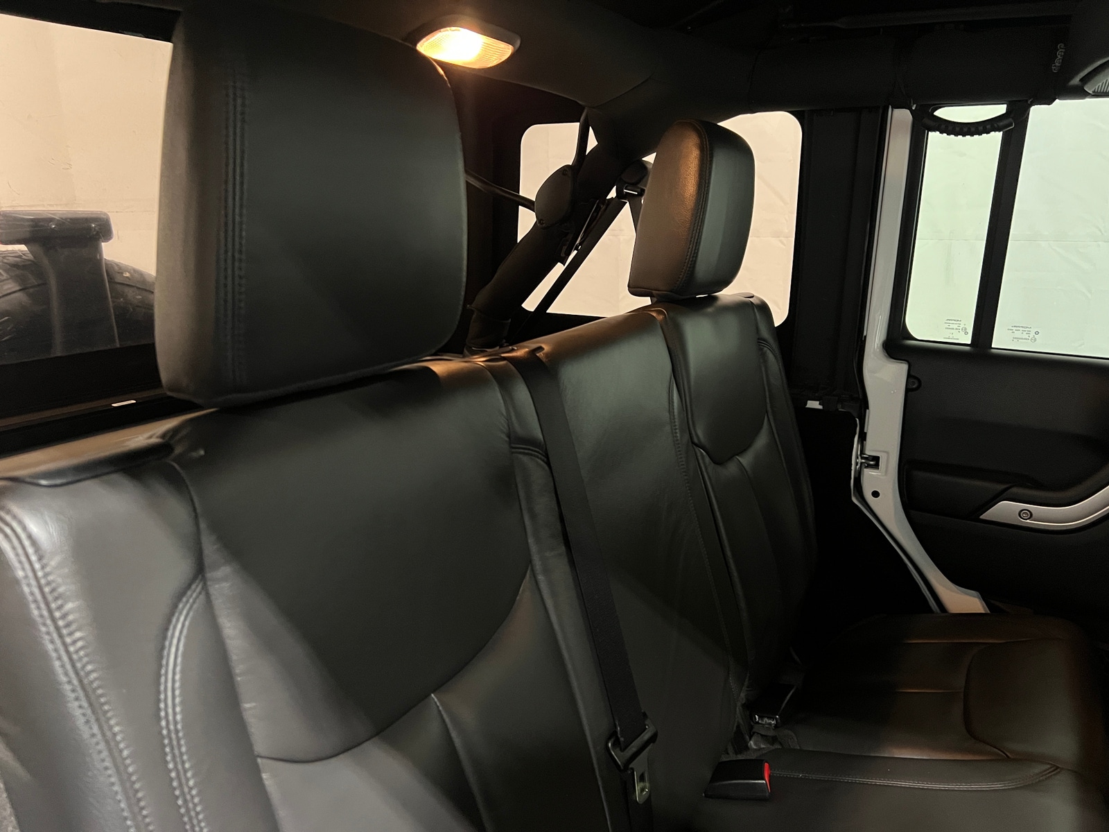 Thumbnail: 2016 Jeep Wrangler - 5