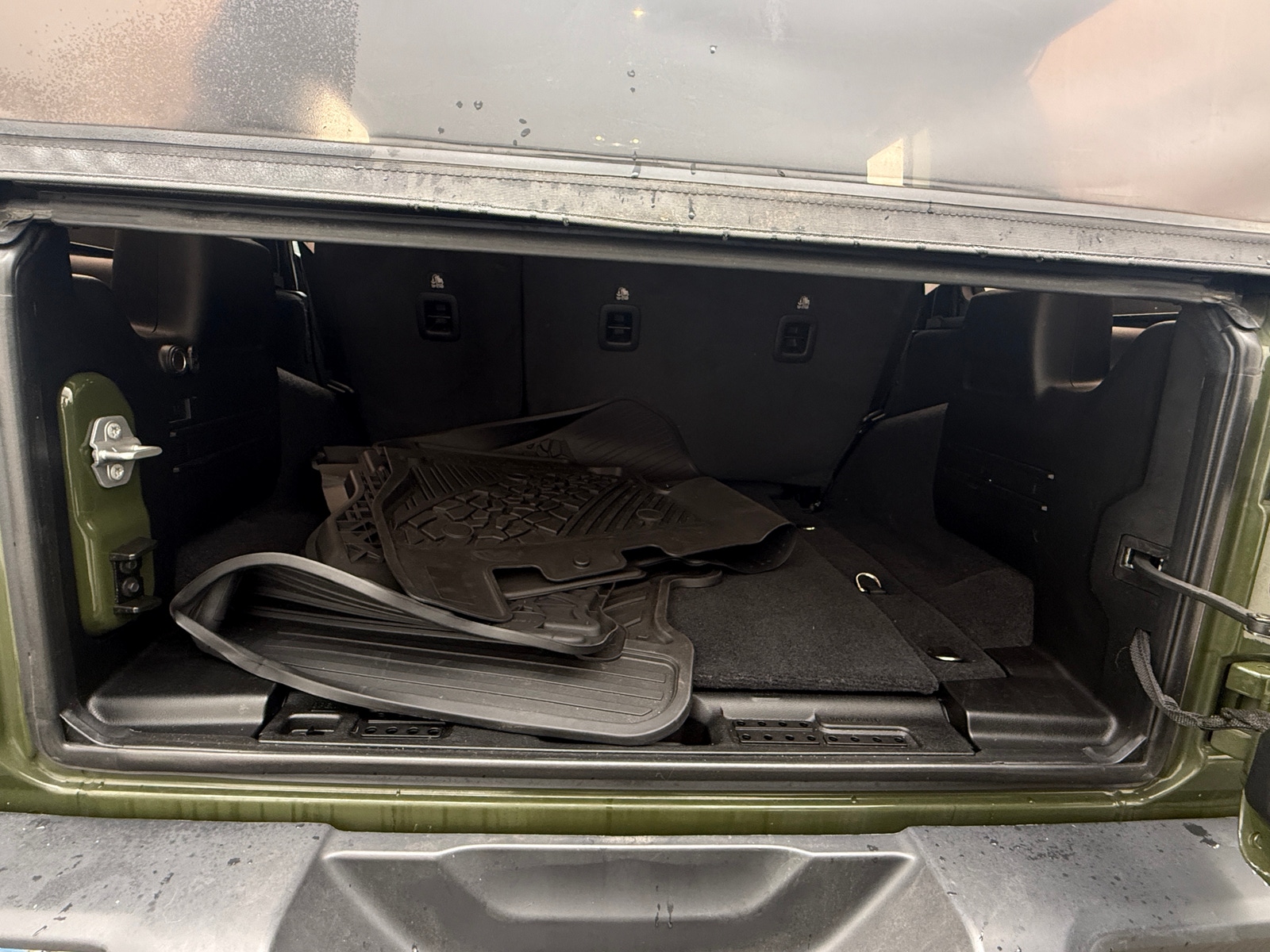 Thumbnail: 2021 Jeep Wrangler - 7