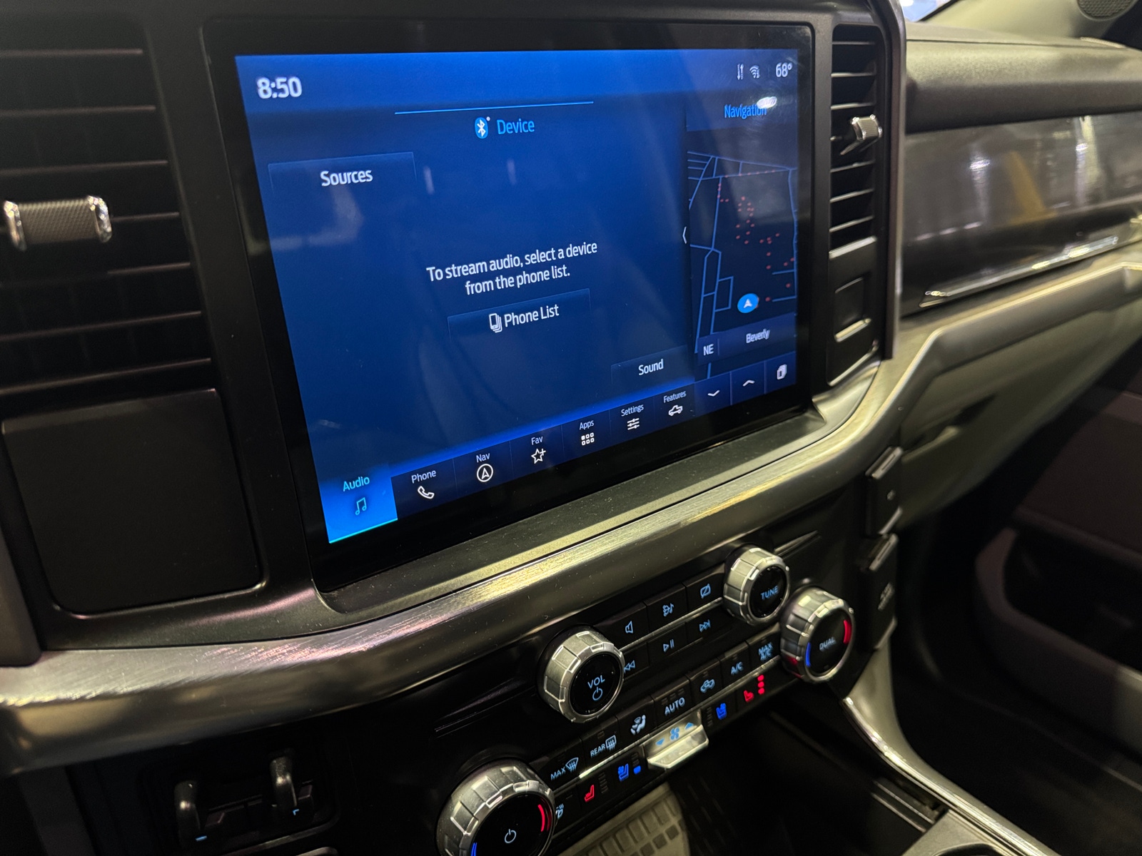 Thumbnail: 2022 Ford Econoline - 3