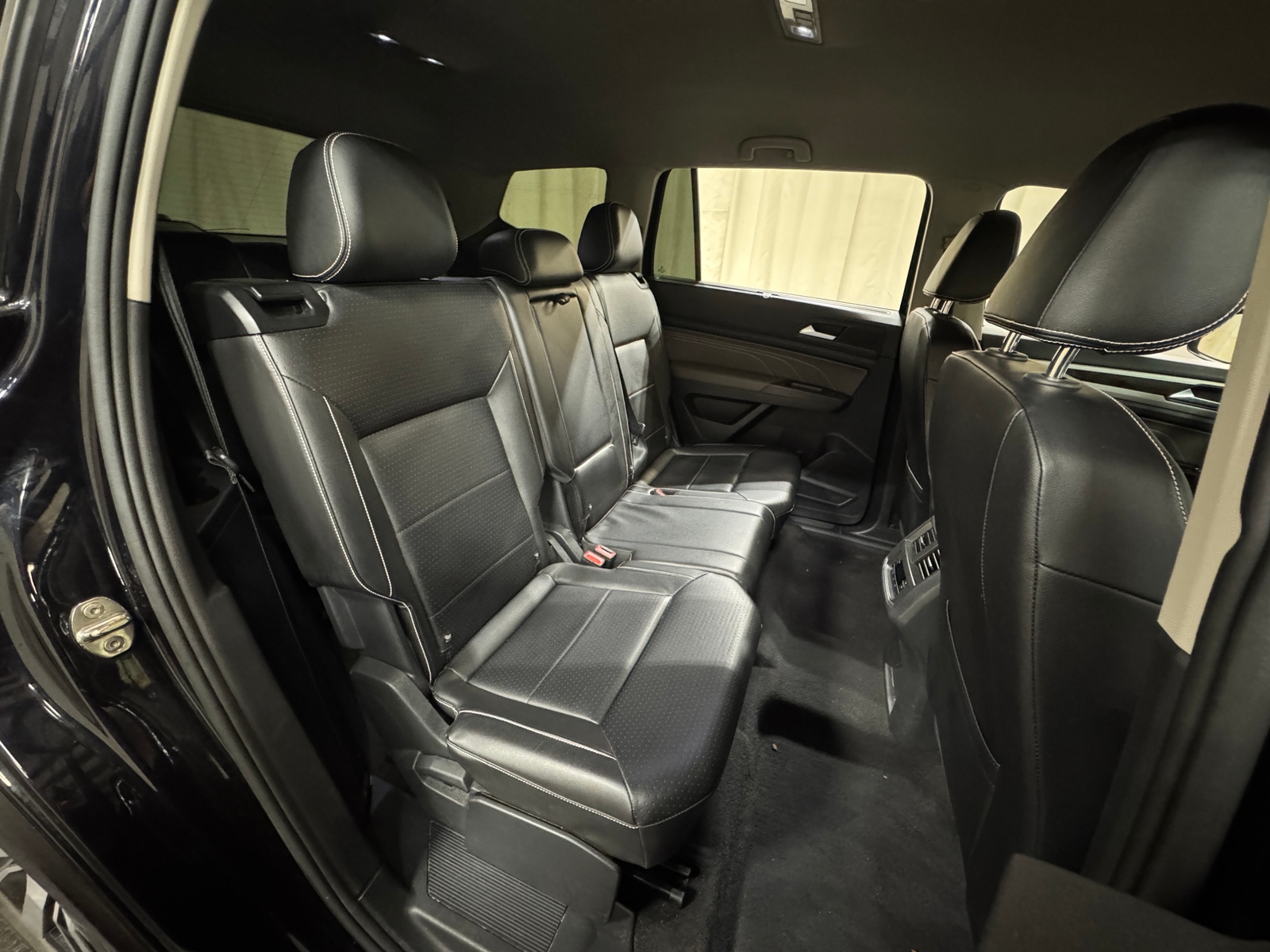 Thumbnail: 2022 Volkswagen Atlas - 5