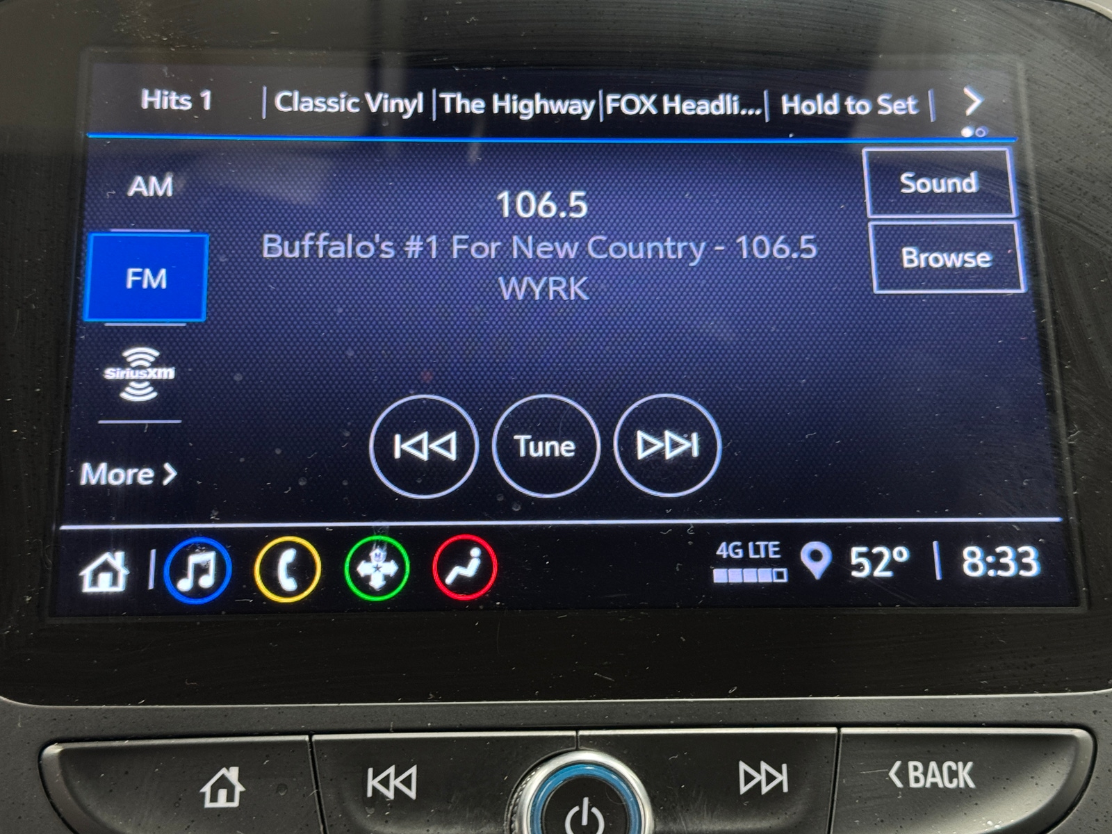 Thumbnail: 2023 Chevrolet Malibu - 4