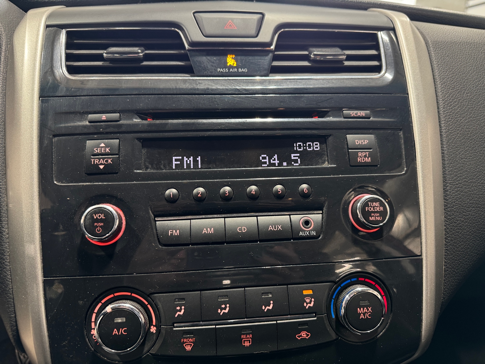 Thumbnail: 2015 Nissan Altima - 4