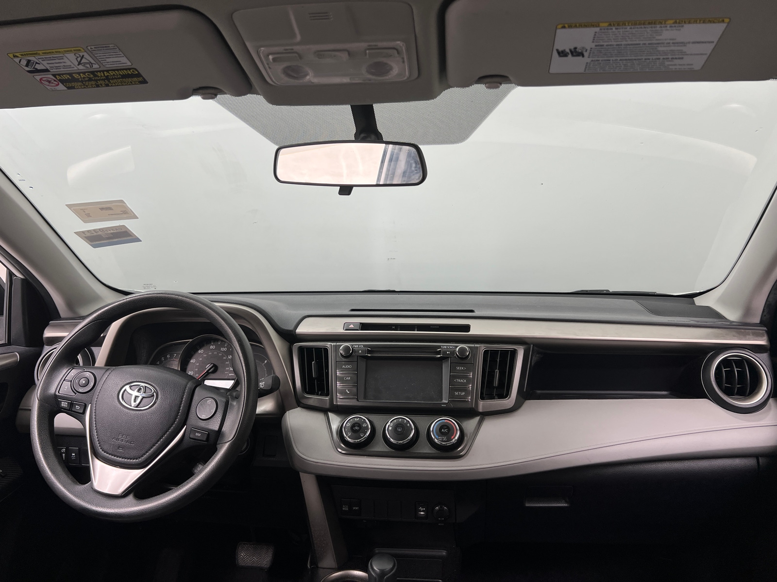 Thumbnail: 2015 Toyota RAV4 - 3