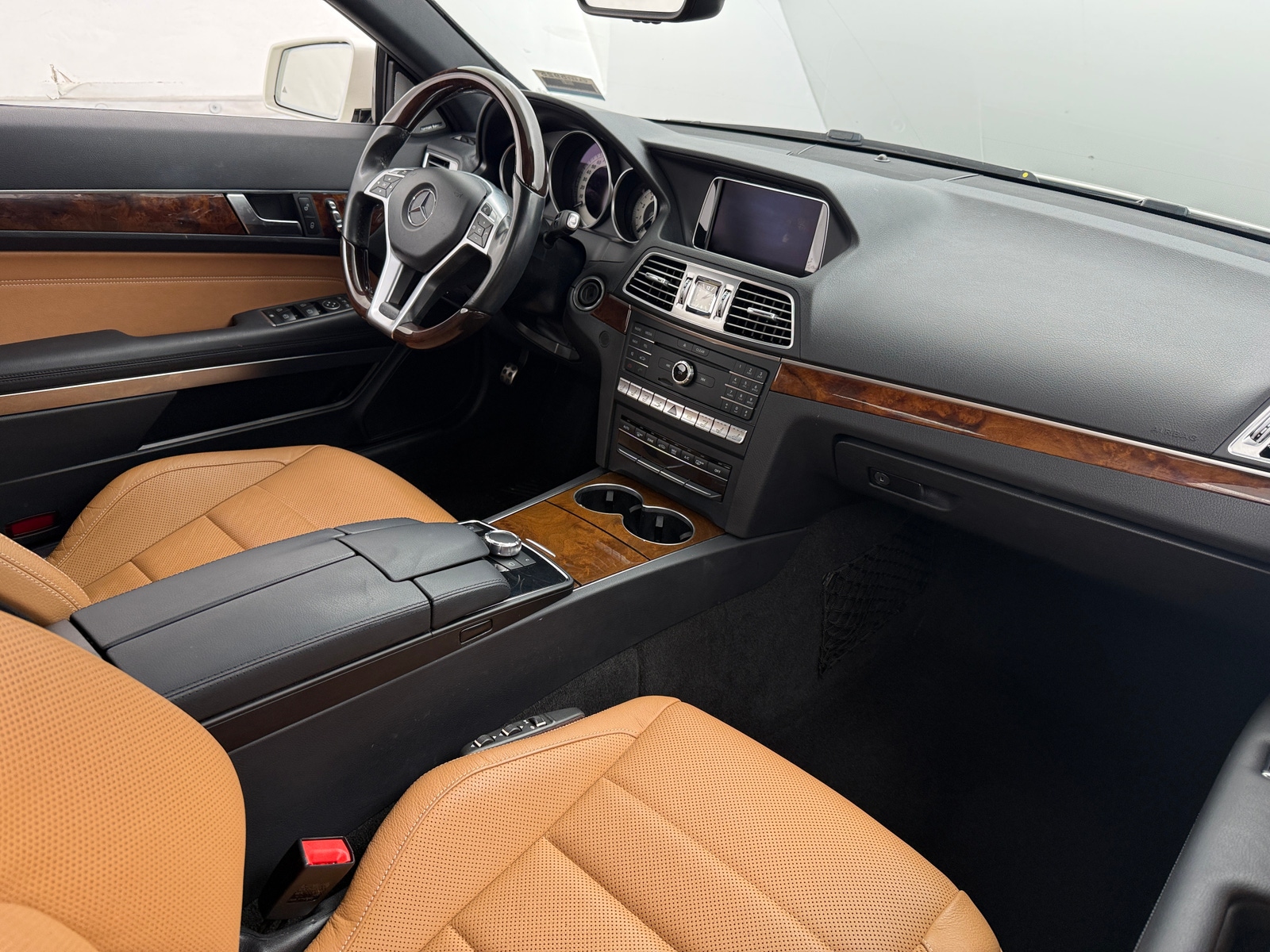 Thumbnail: 2017 Mercedes-Benz E-Class - 2