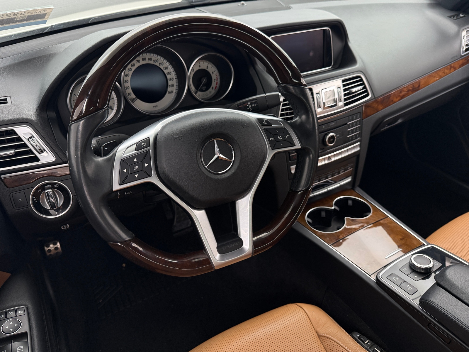 Thumbnail: 2017 Mercedes-Benz E-Class - 4