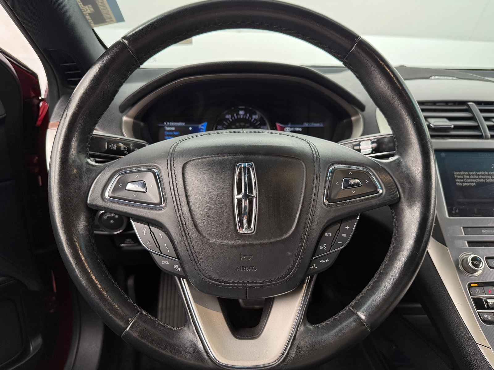 Thumbnail: 2019 Lincoln MKZ - 4