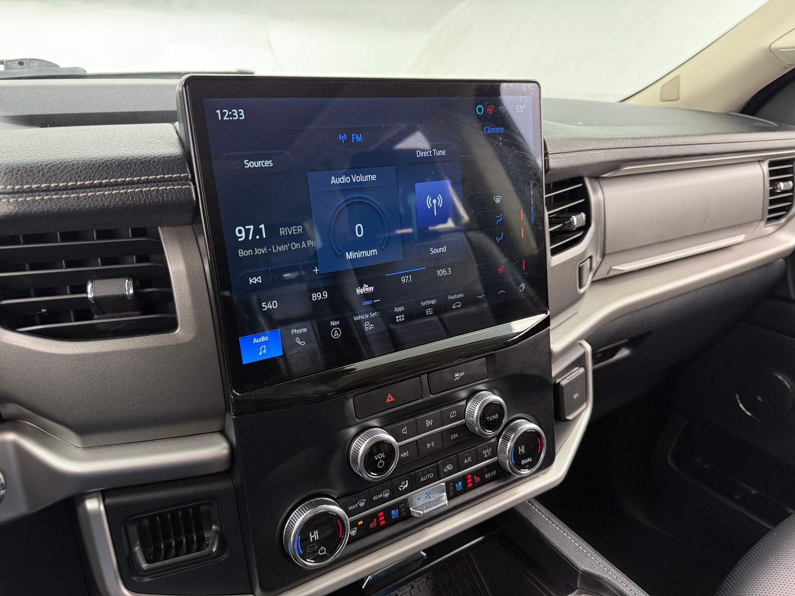 Thumbnail: 2023 Ford Expedition MAX - 4