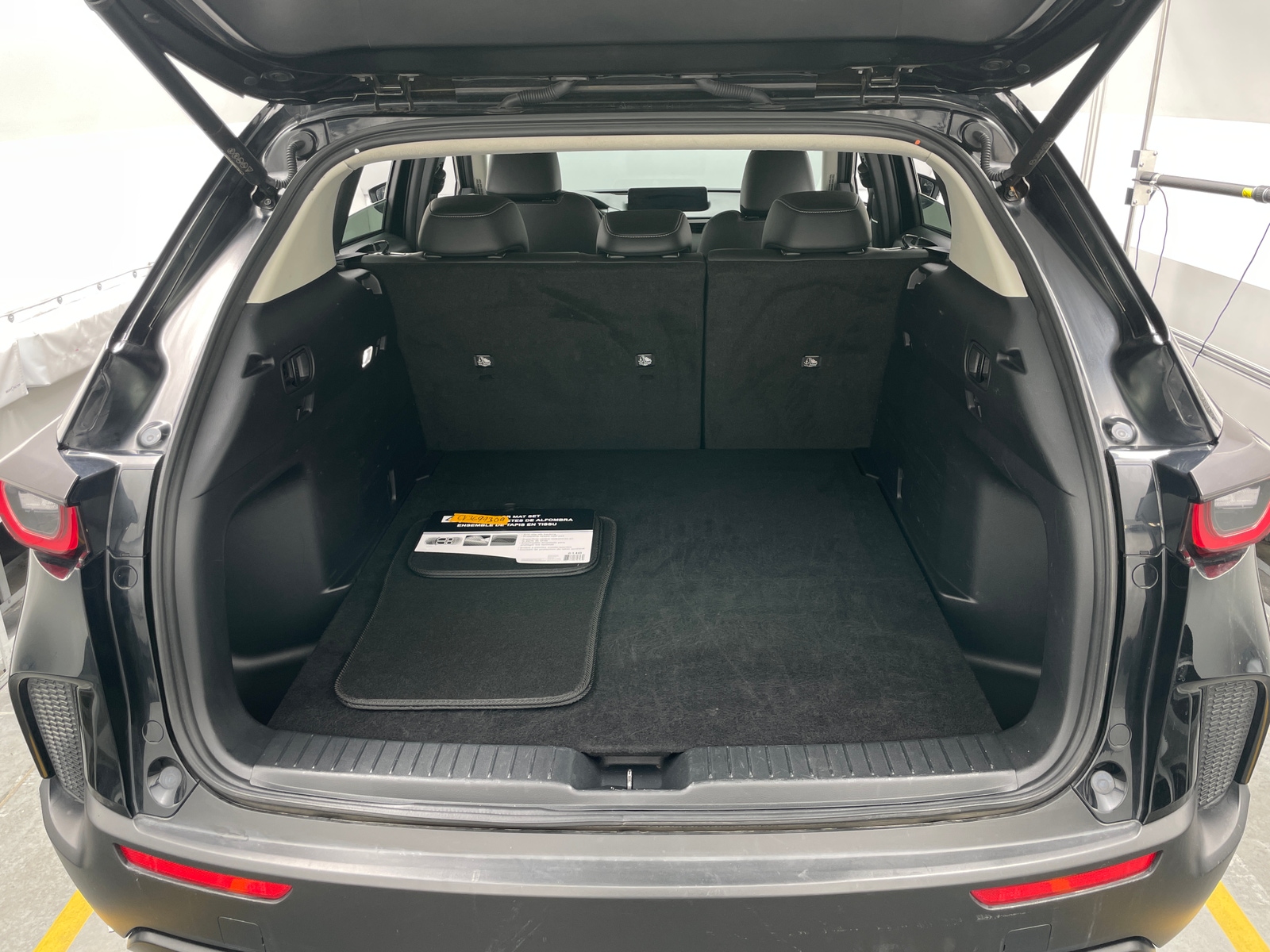 Thumbnail: 2025 Mazda CX-50 - 7