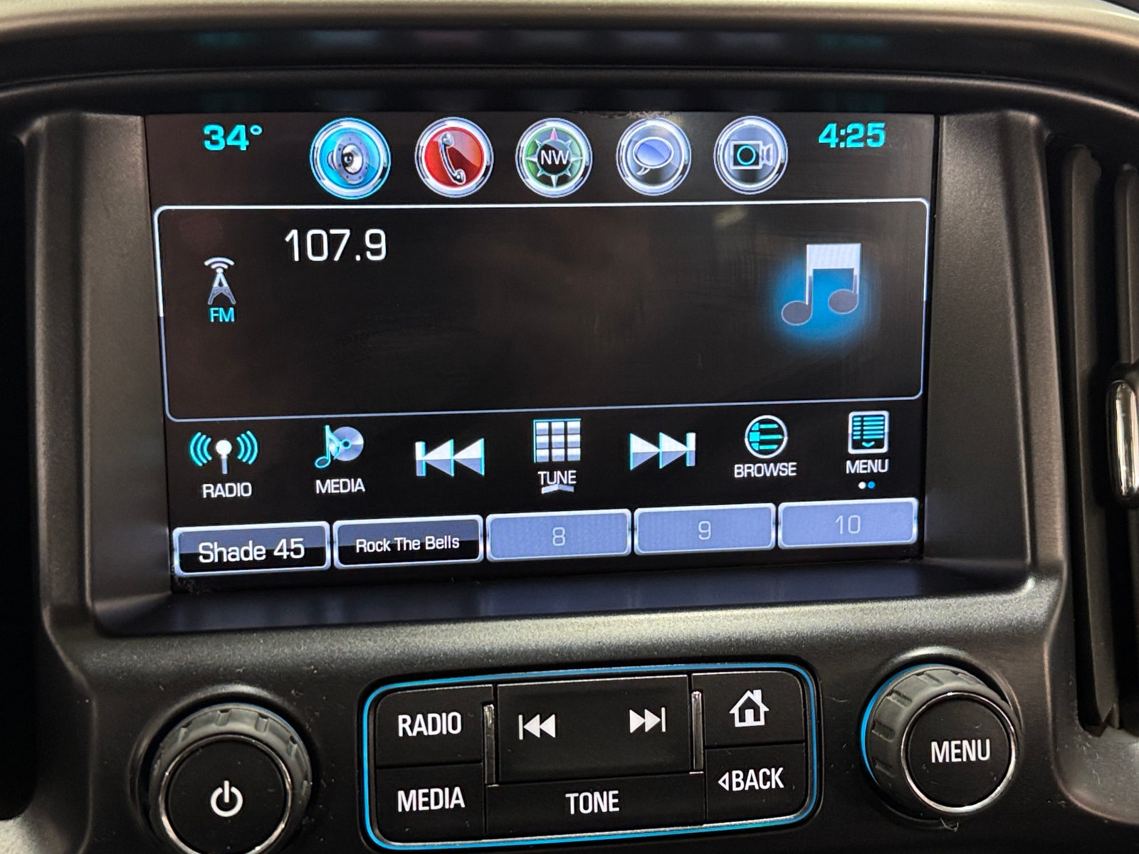 Thumbnail: 2018 Chevrolet Colorado - 3