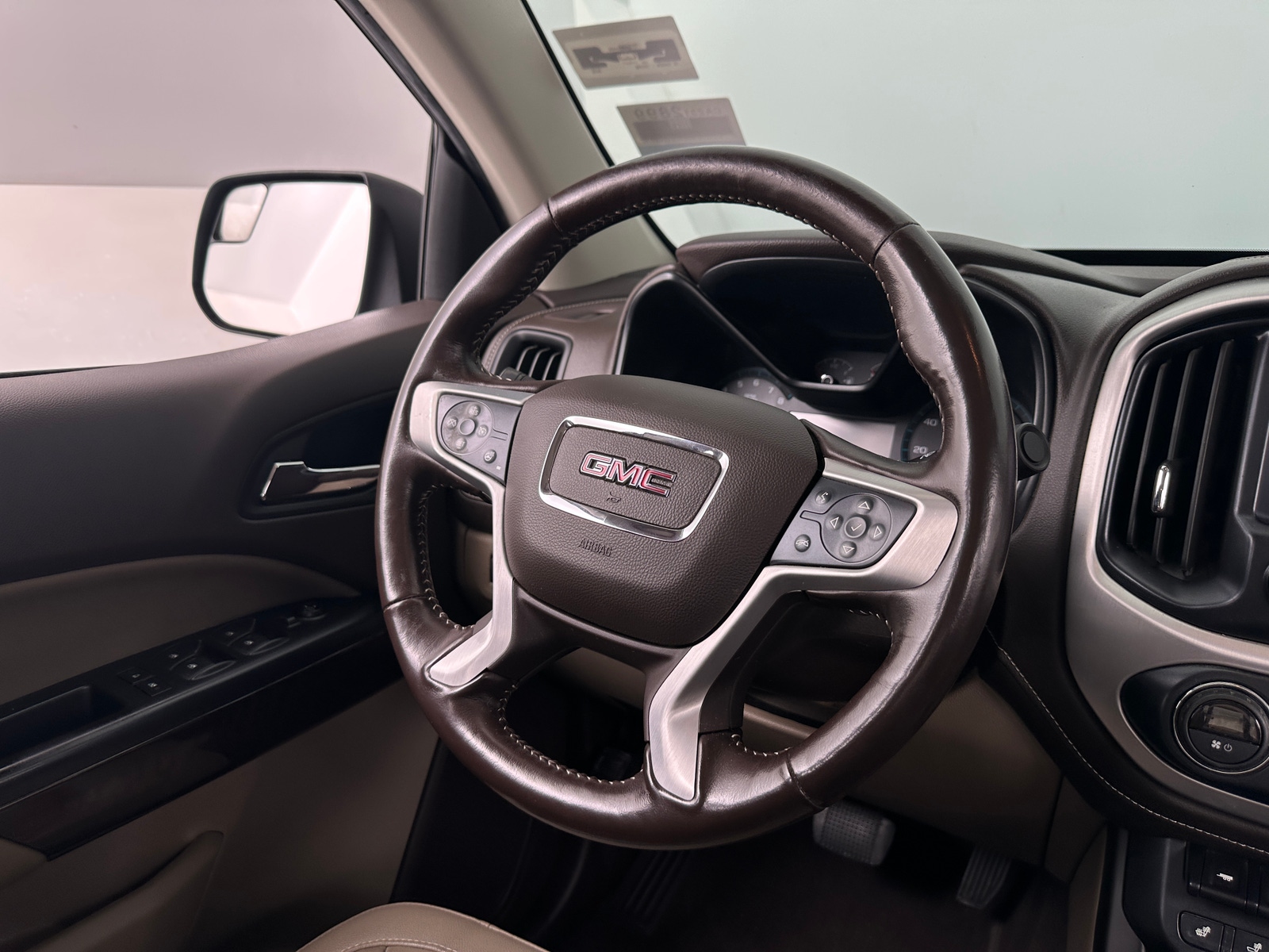 Thumbnail: 2019 GMC Canyon - 4