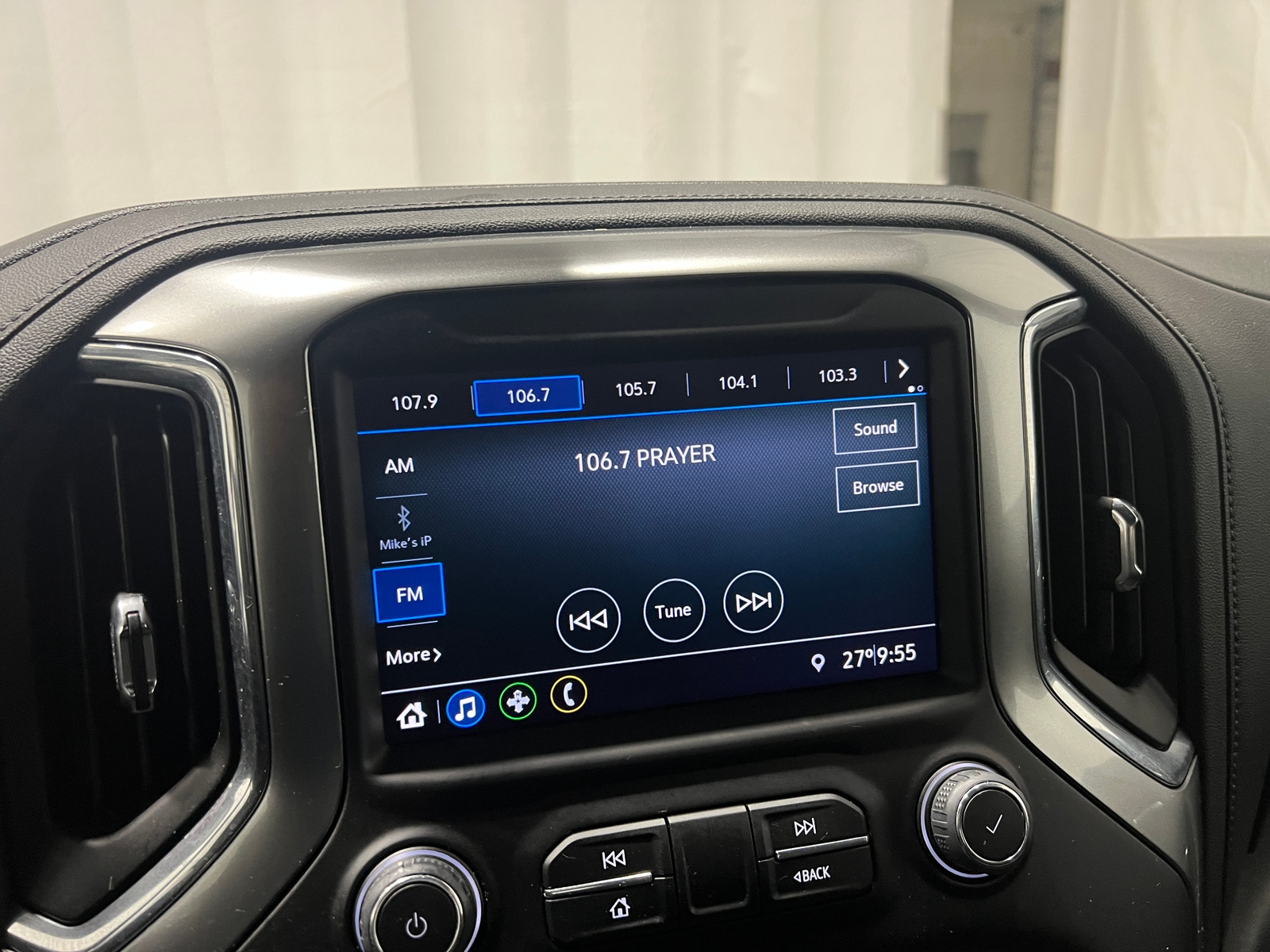 Thumbnail: 2022 Chevrolet Silverado 1500 - 4