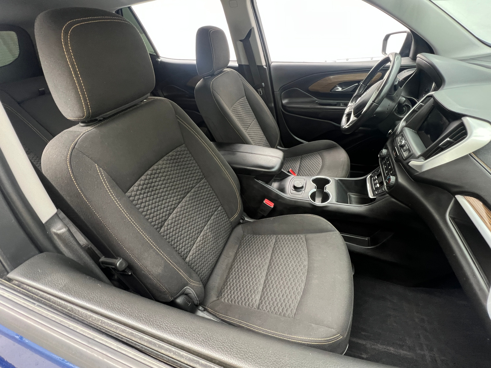 Thumbnail: 2020 GMC Terrain - 2