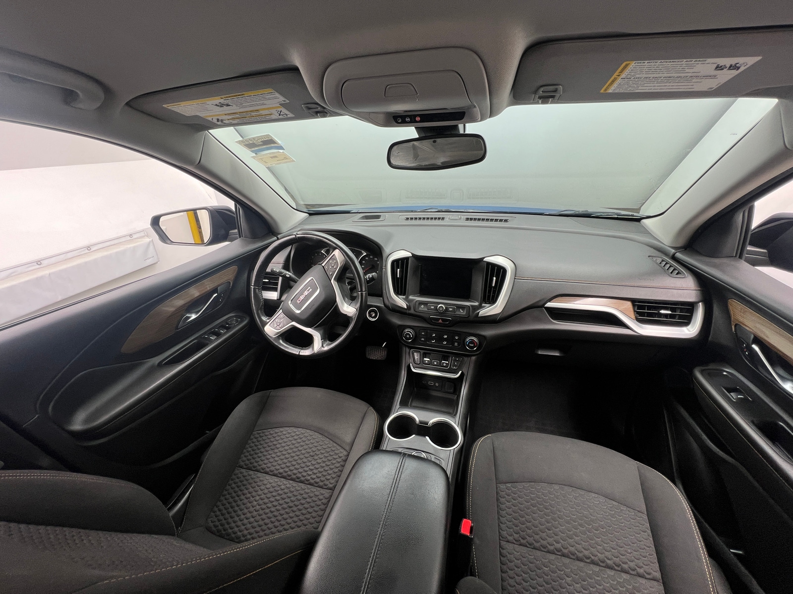 Thumbnail: 2020 GMC Terrain - 3