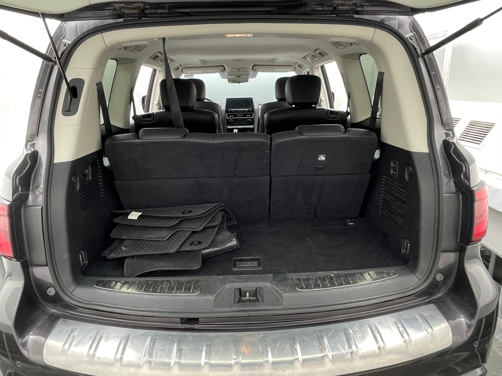 Thumbnail: 2024 INFINITI QX80 - 6