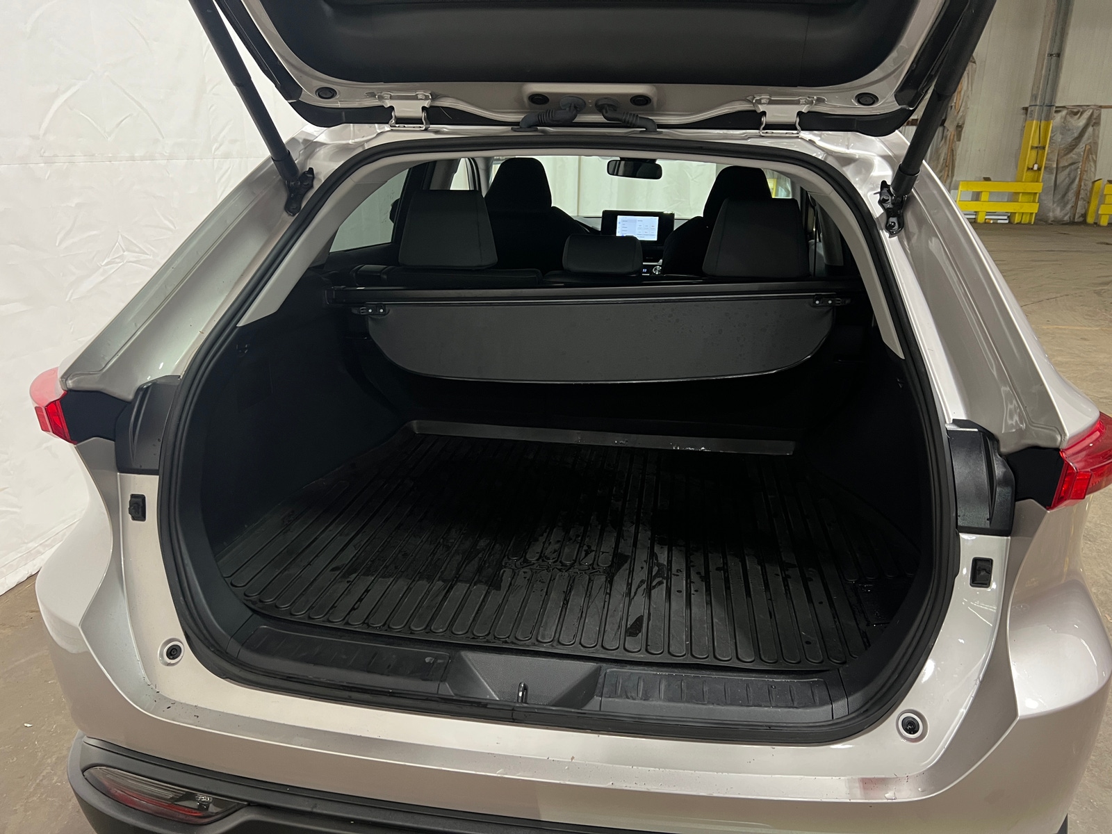 Thumbnail: 2024 Toyota Venza - 7