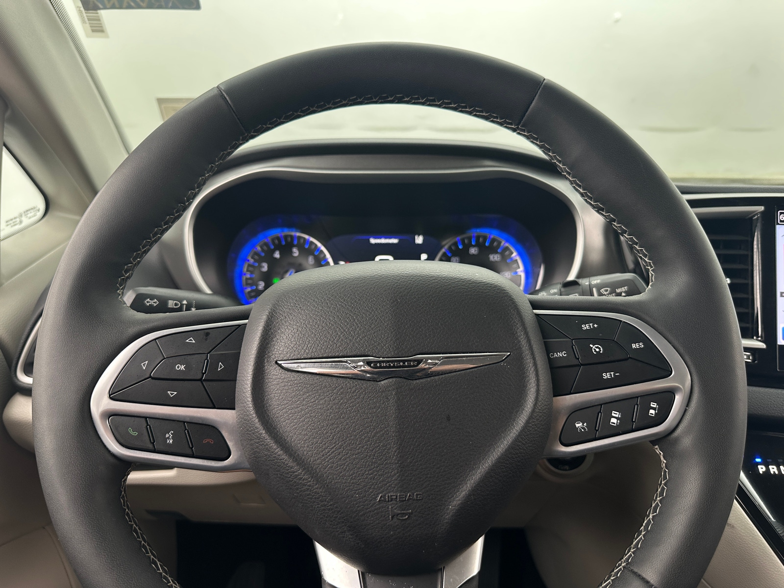 Thumbnail: 2024 Chrysler Pacifica - 4