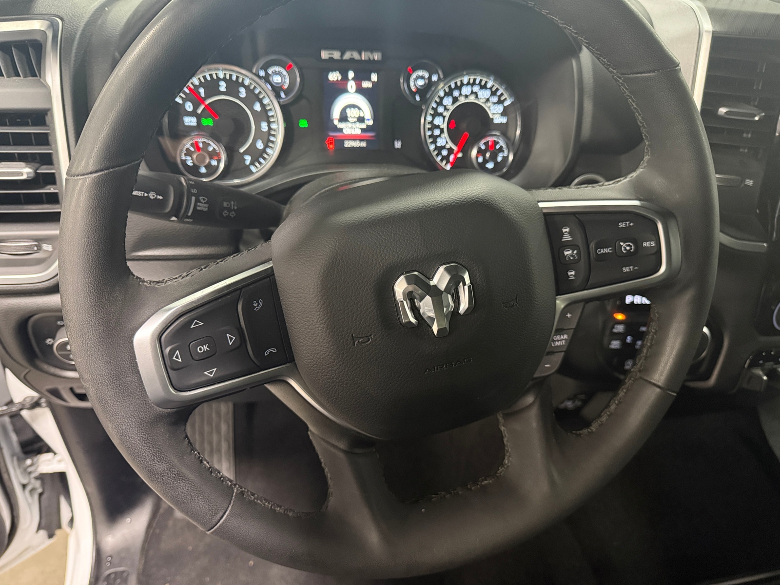 Thumbnail: 2025 RAM 1500 - 5