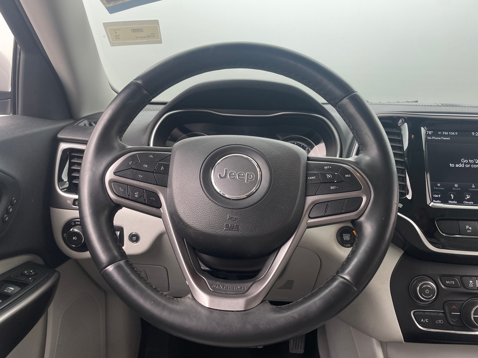 Thumbnail: 2019 Jeep Cherokee - 4