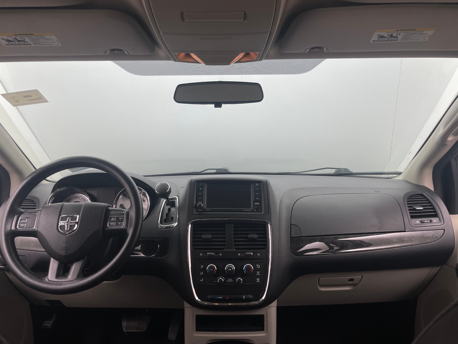 Thumbnail: 2017 Dodge Grand Caravan - 3