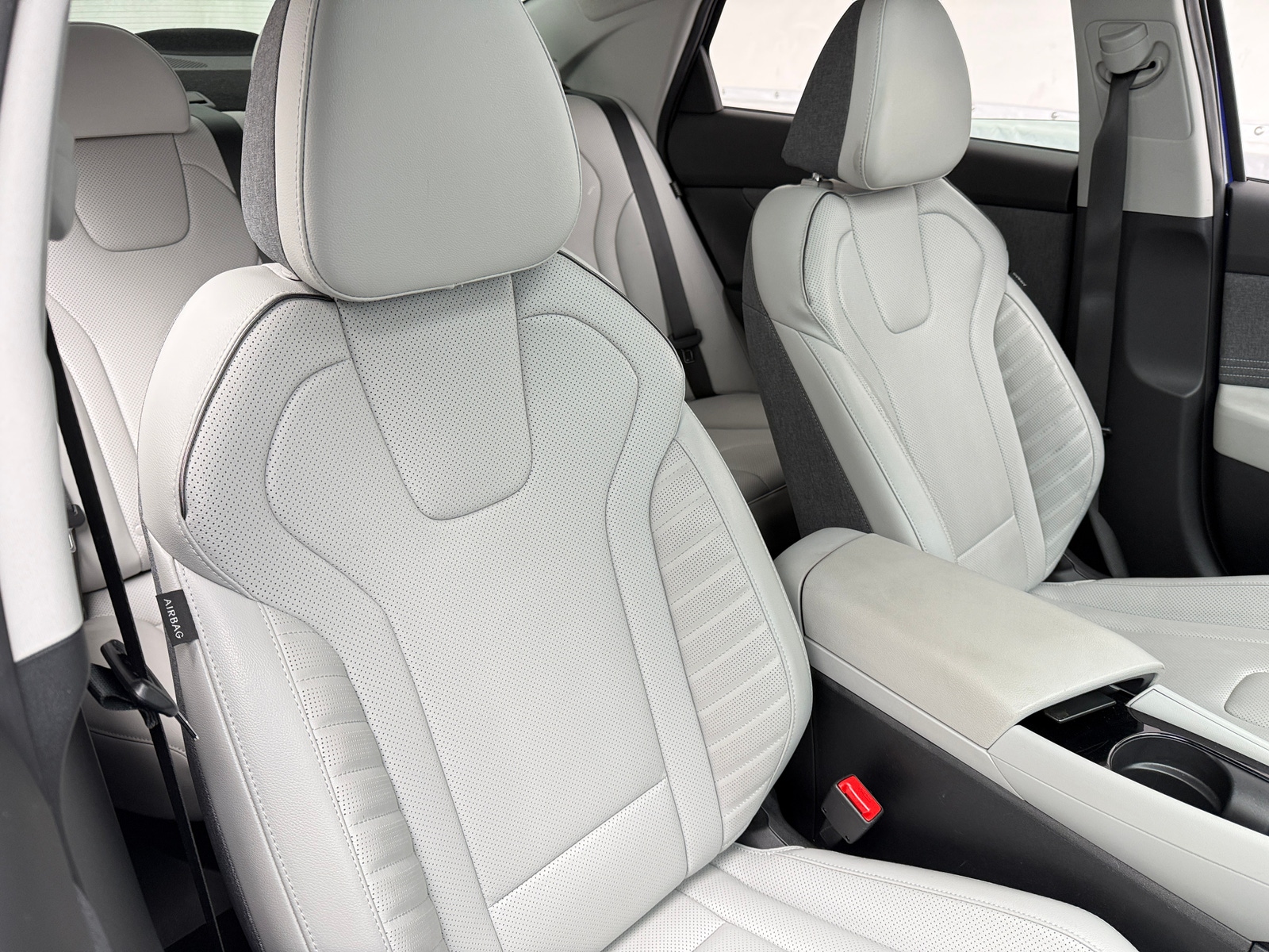 Thumbnail: 2025 Hyundai Elantra - 2