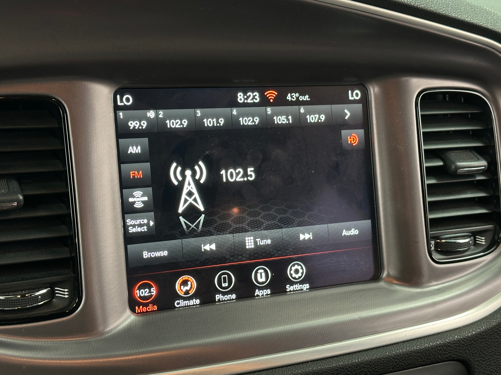 Thumbnail: 2021 Dodge Charger - 4